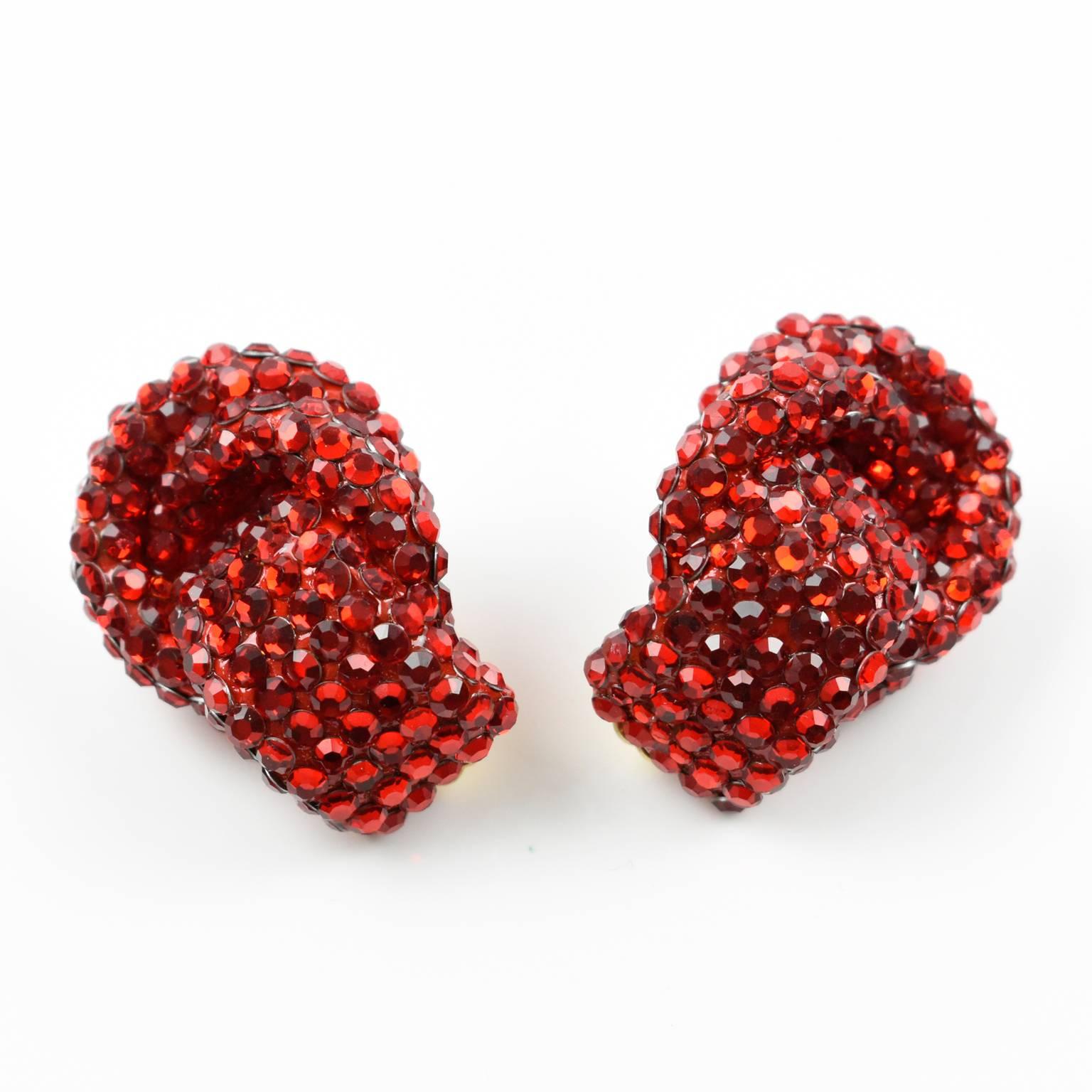 Richard Kerr Clip on Earrings Ruby Red Rhinestones Paved In Excellent Condition In Atlanta, GA