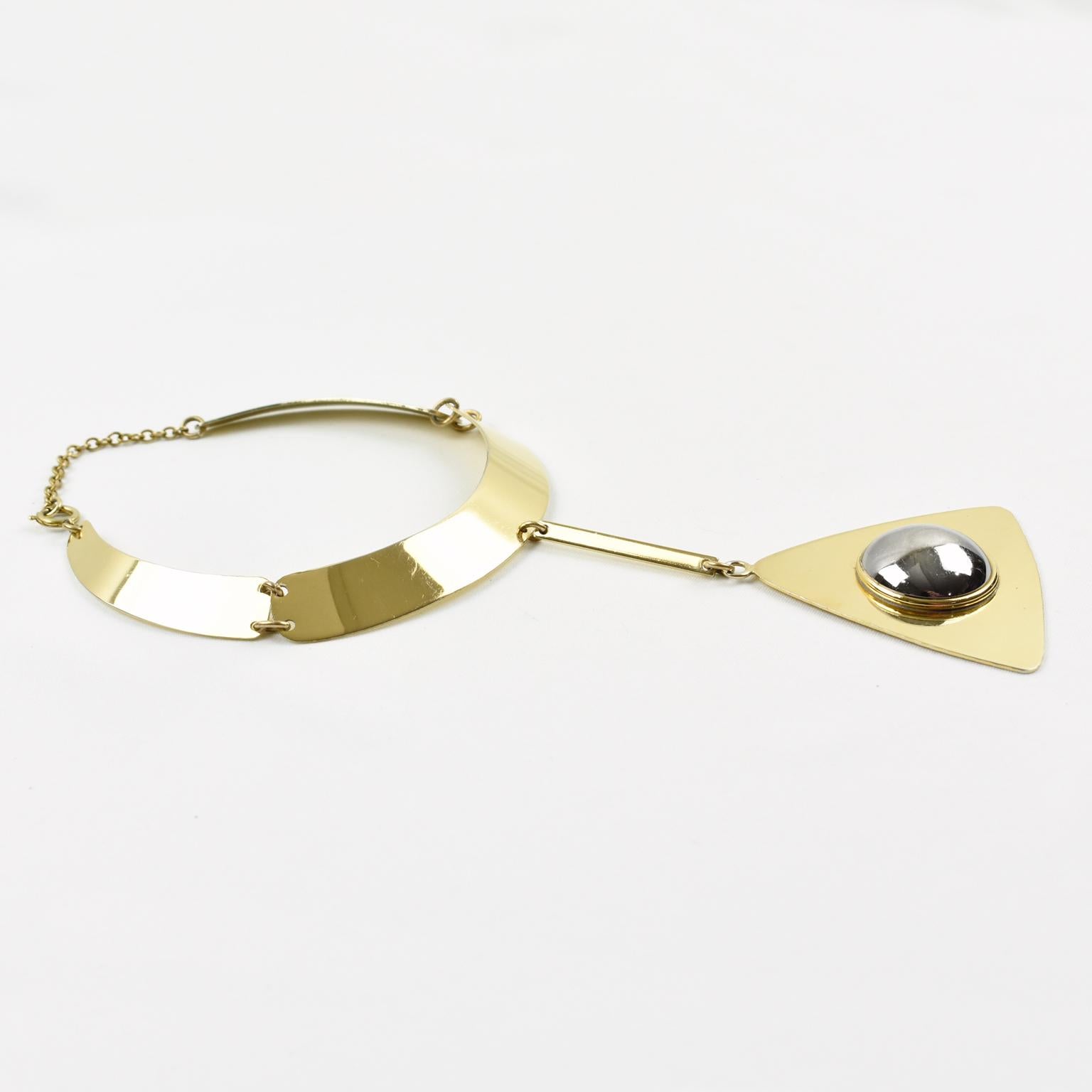 Pierre Cardin Paris Modernist Space Age Gilt Metal Rigid Collar Necklace  In Good Condition In Atlanta, GA