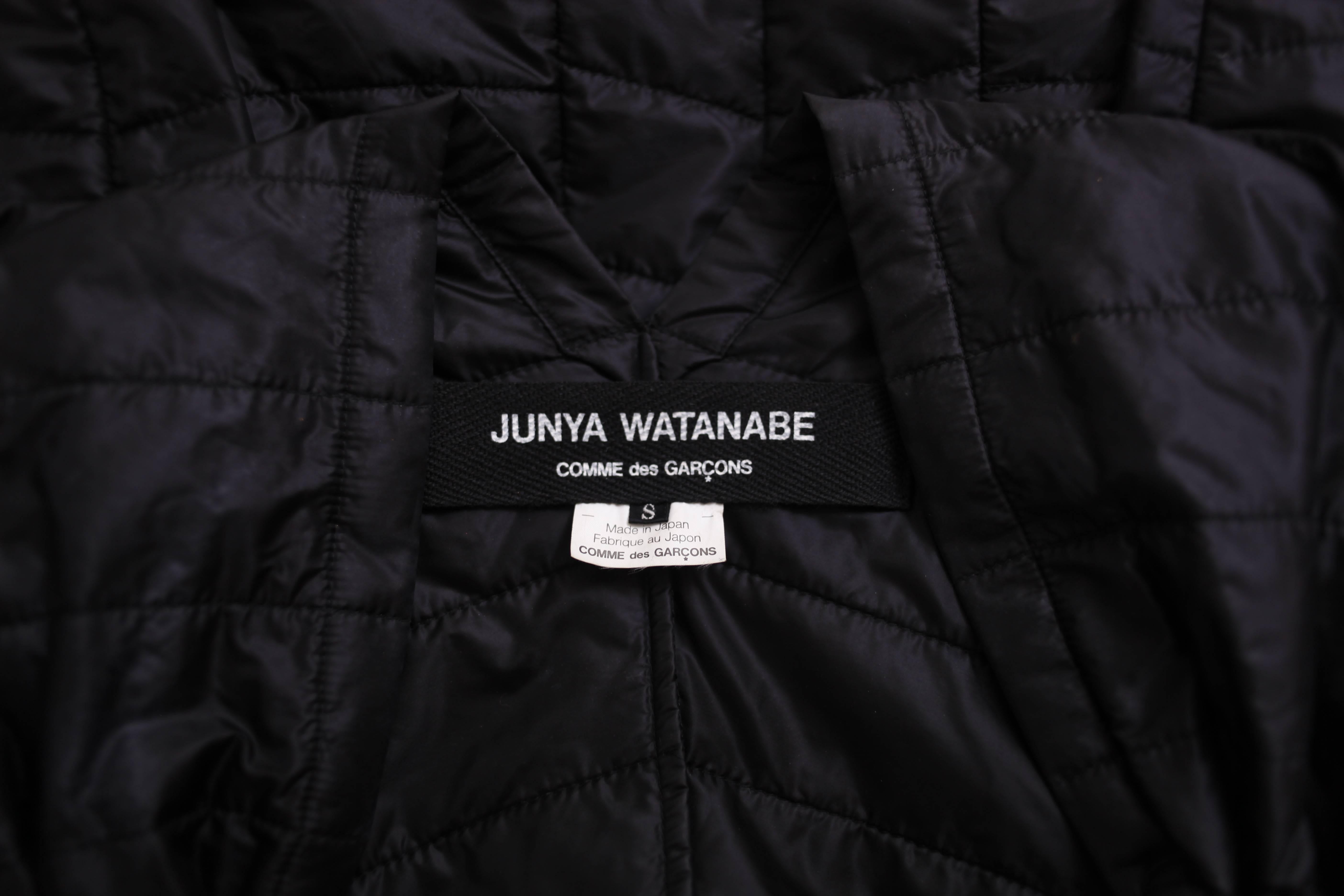 Women's 2009 Junya Watanabe Black Puffer Jacket w/Gold Tone Chain Heart Closure