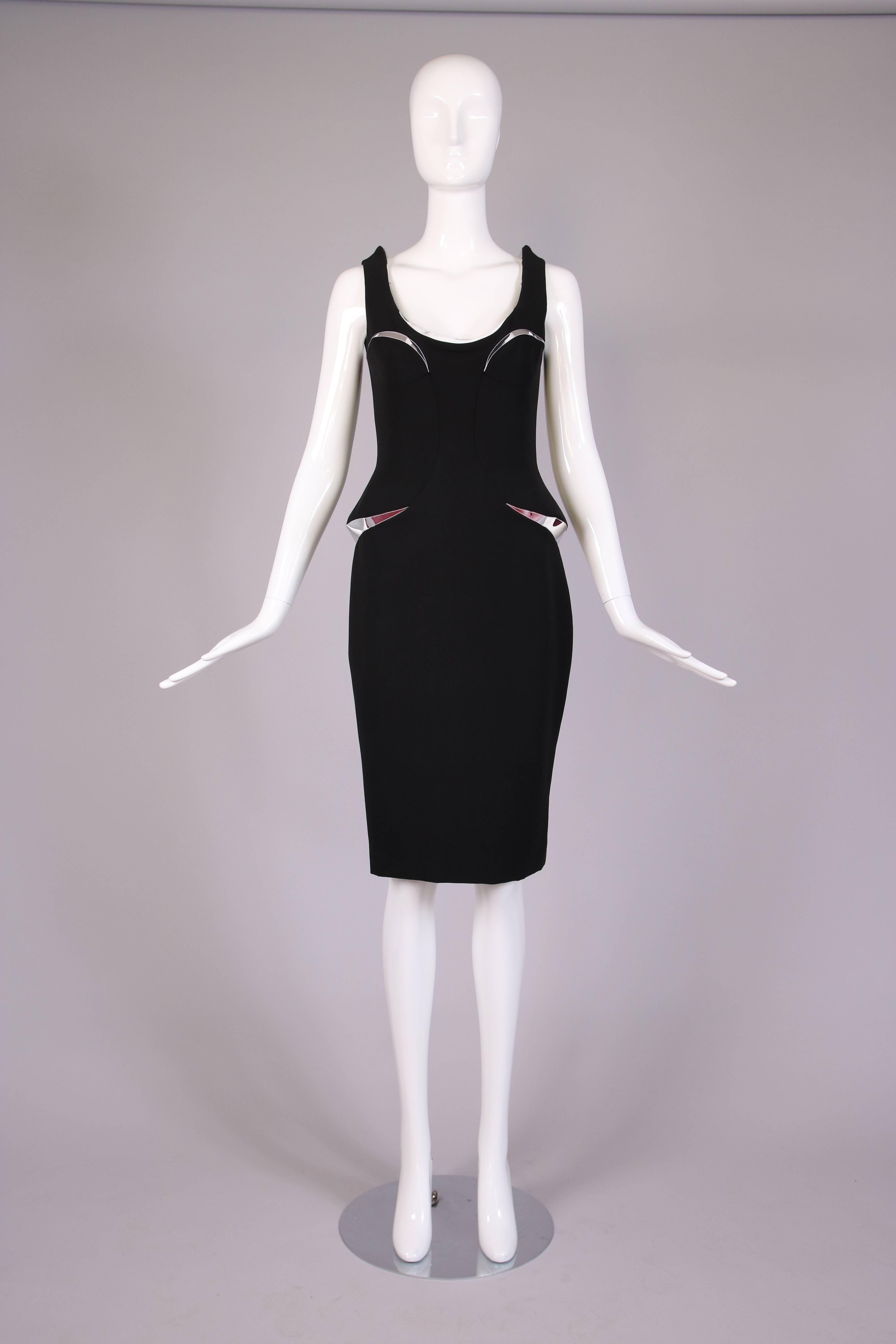 Versace Bodycon Mini Vestido Negro con Inserciones Plateadas - Nuevo Con Etiquetas en Excelente estado para la venta en Studio City, CA