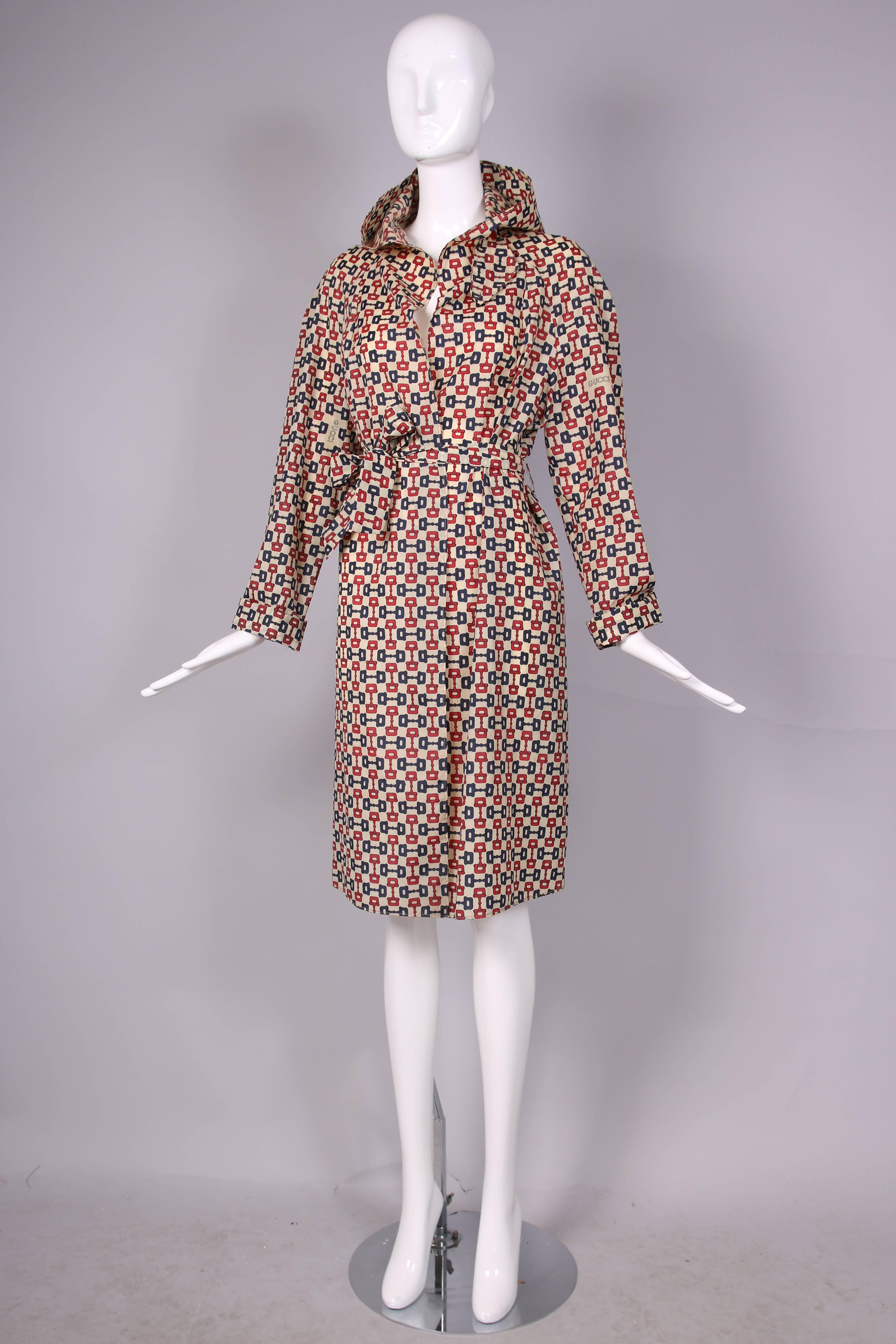 1970’s Gucci Iconic Horsebit Print Hooded Raincoat W/Belt In Excellent Condition In Studio City, CA