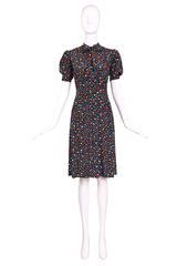 Robe de jour vintage Yves Saint Laurent YSL en soie imprimée d'étoiles avec nœuds sur le col
