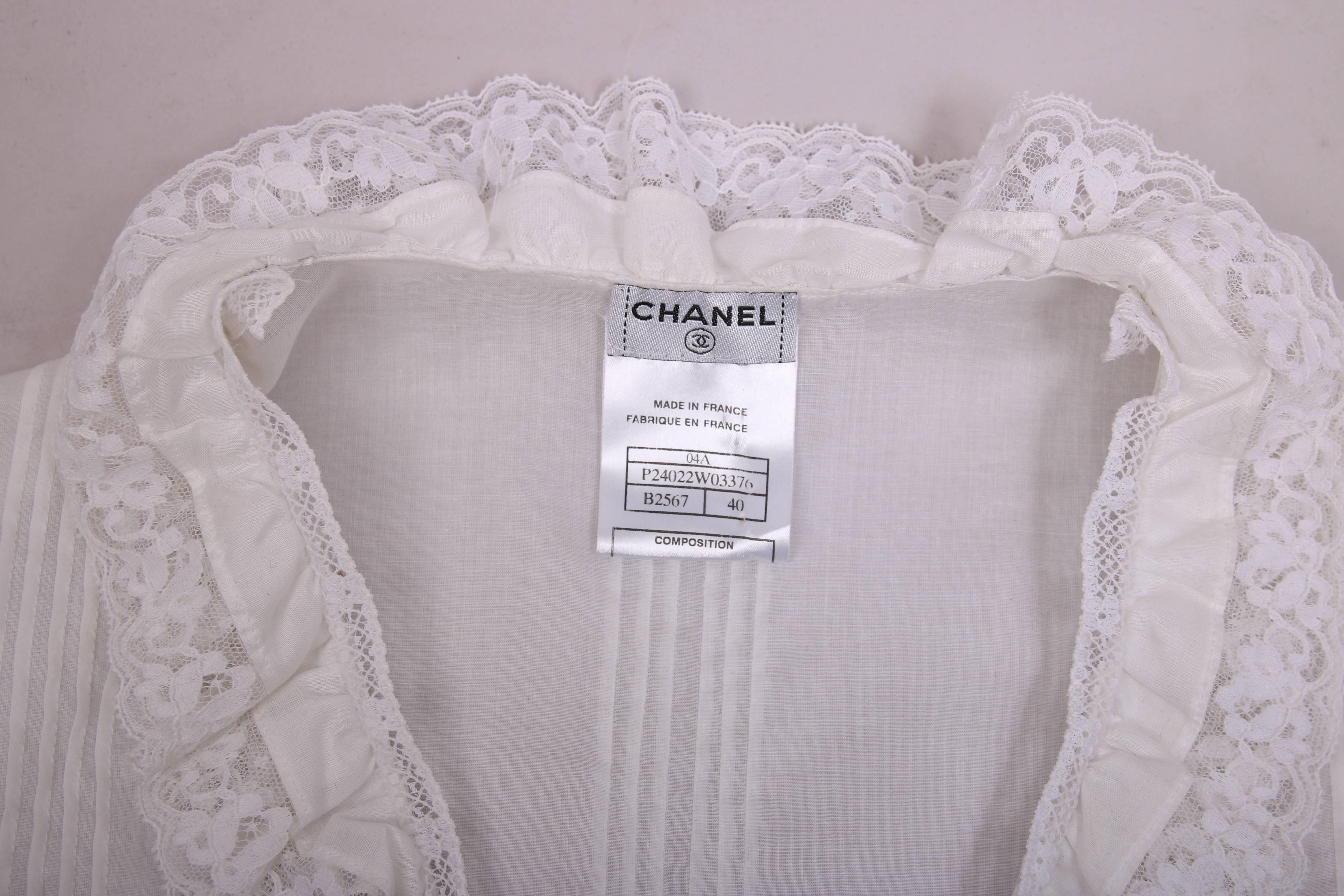 Women's 2004 Chanel White Cotton & Lace Blouse w/CC Logo at Sleeve
