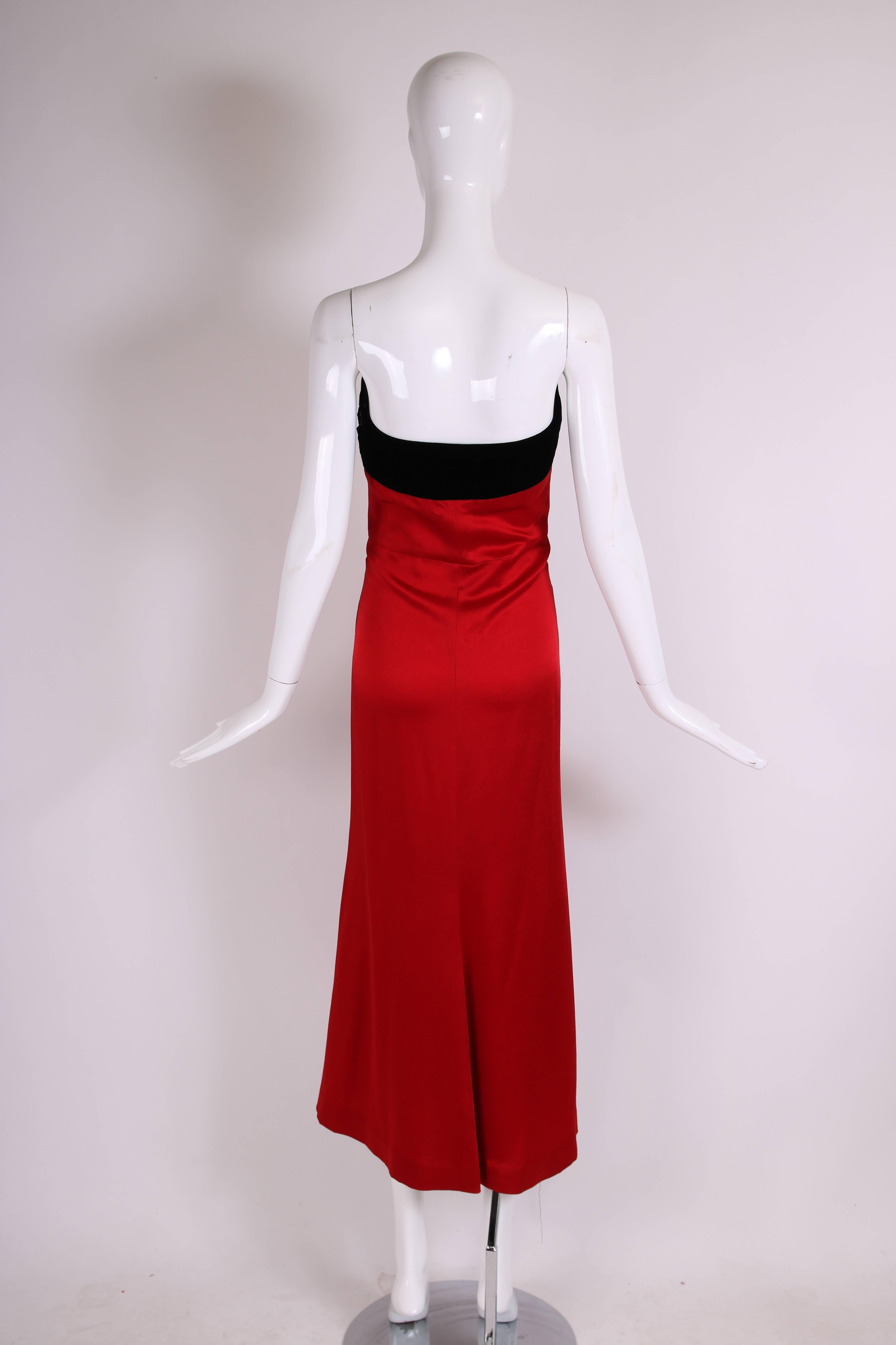De las mujeres Yves Saint Laurent YSL Vestido rojo sin tirantes con banda de terciopelo negro en el pecho