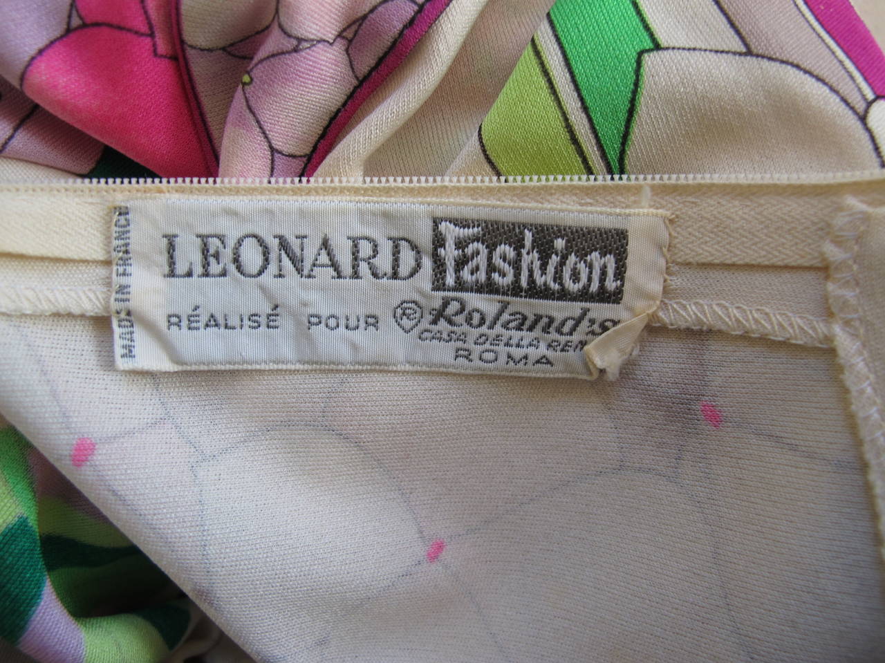 1970's Leonard Silk Jersey Form Fitting Floral Day Dress with Flutter Sleeves For Sale 2