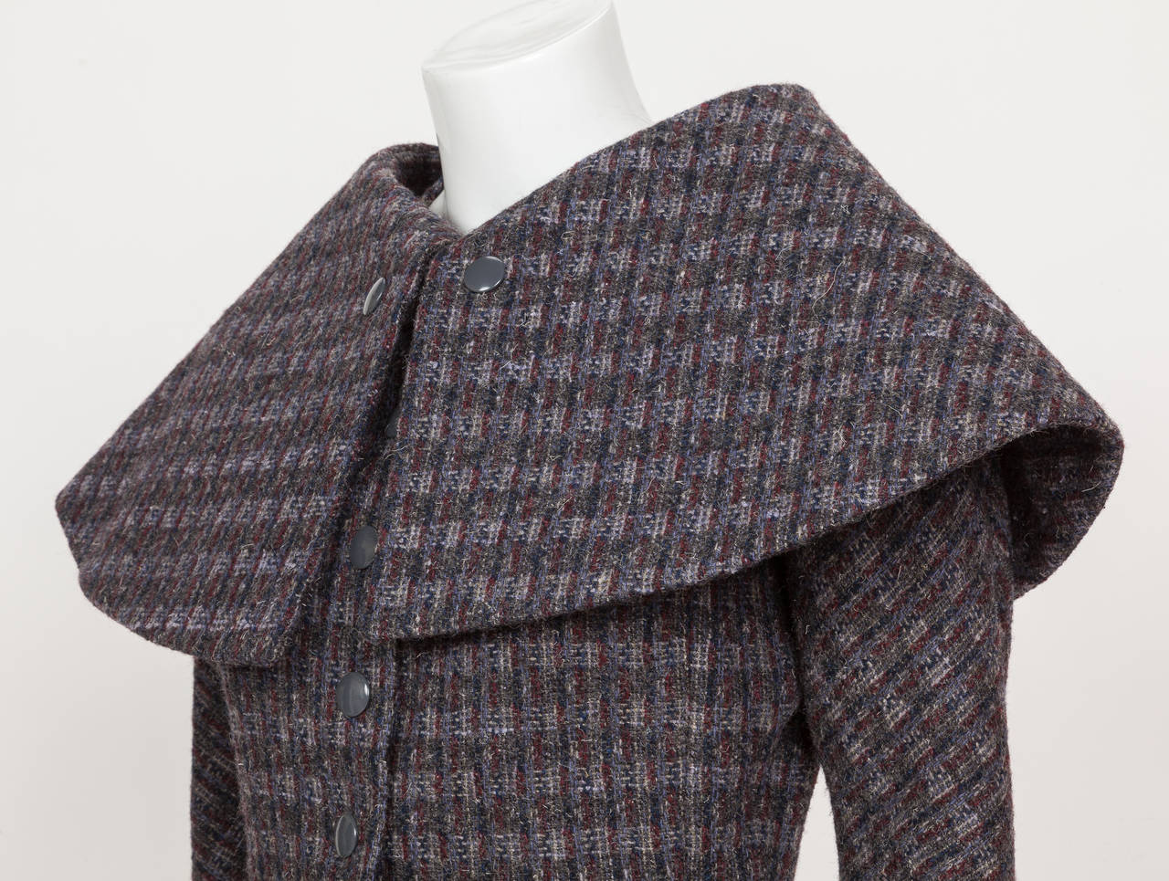 Women's Pierre Cardin Tweed Jacket and Skirt Ensemble Suit w/Detachable collar ca. 1982