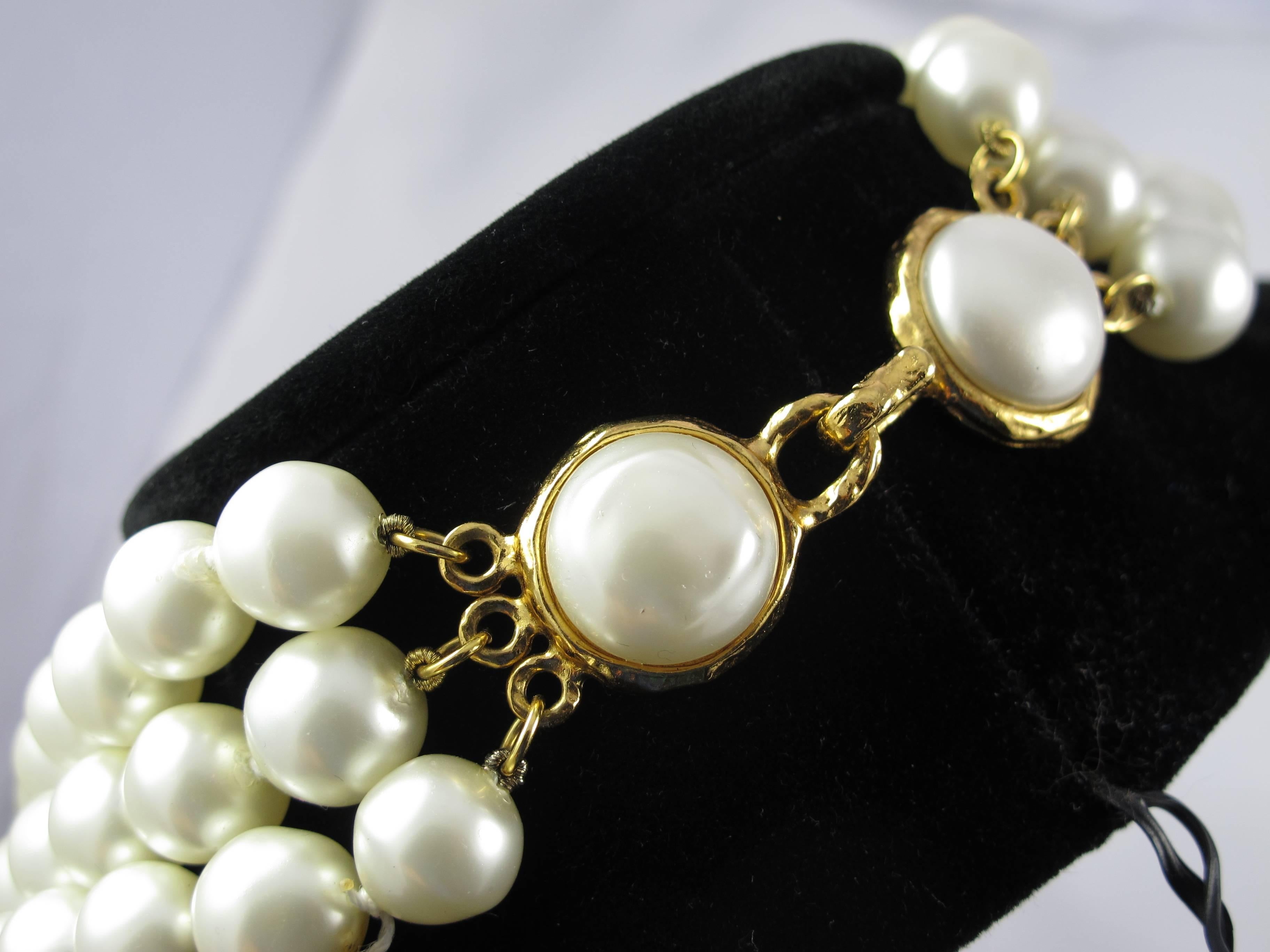 triple strand faux pearl necklace