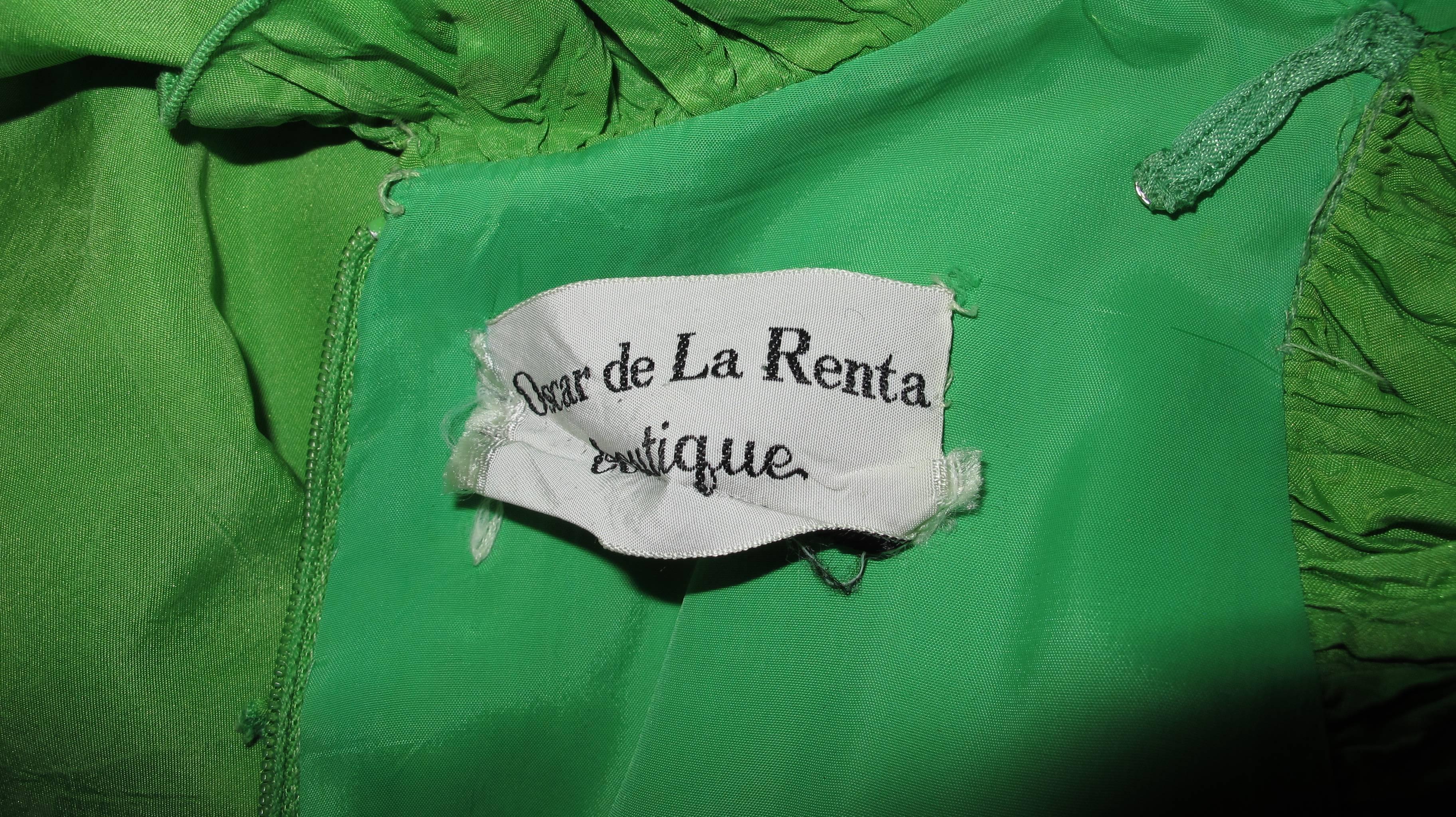 Women's 1970s Oscar de la Renta Green Sleeveless Silk Evening Dress Gown w/Ruffle Detail