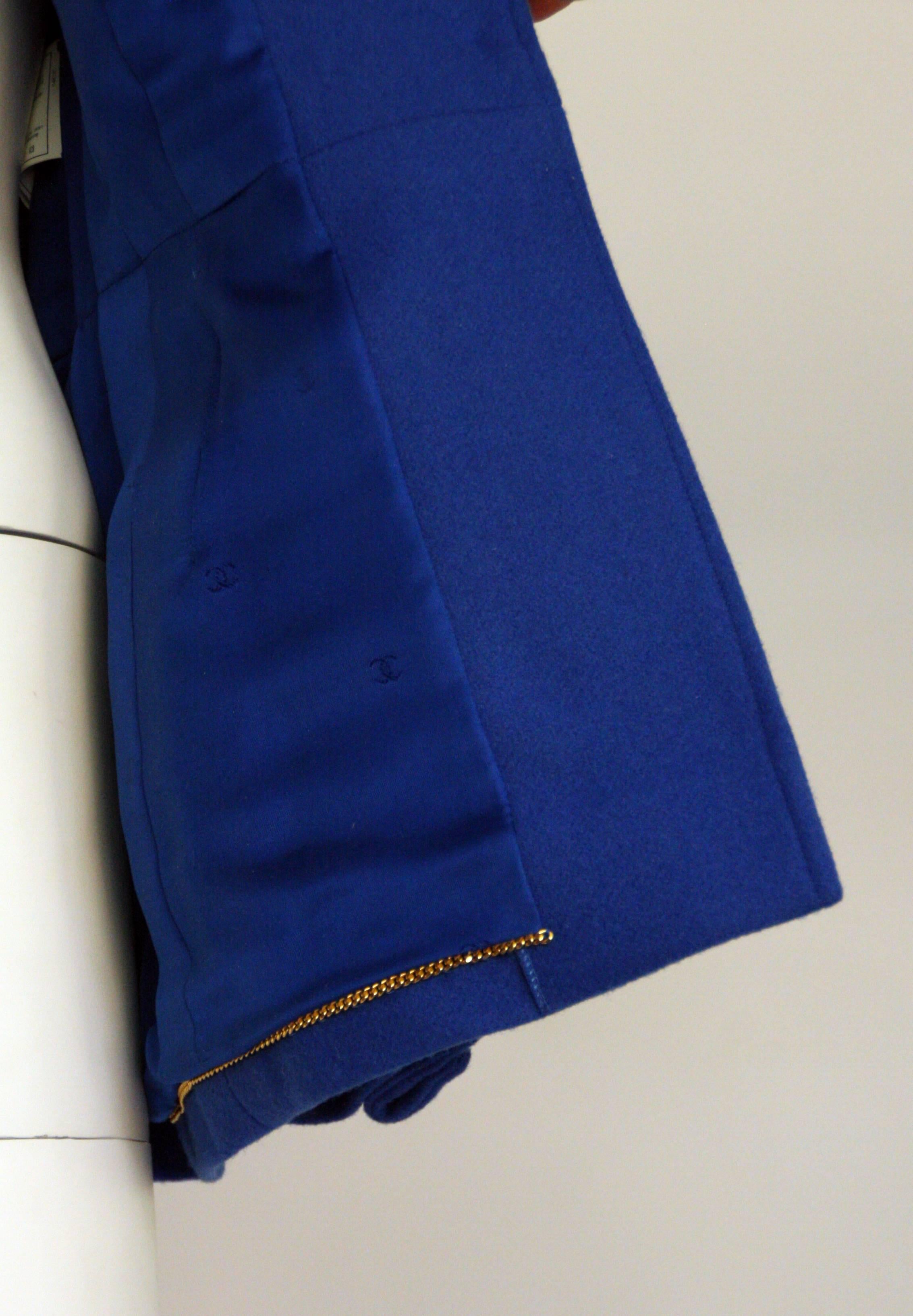 1996A Chanel Royal Blue Melton Wool Jacket Blazer w/CC Logo Gripoix Buttons In Excellent Condition In Studio City, CA