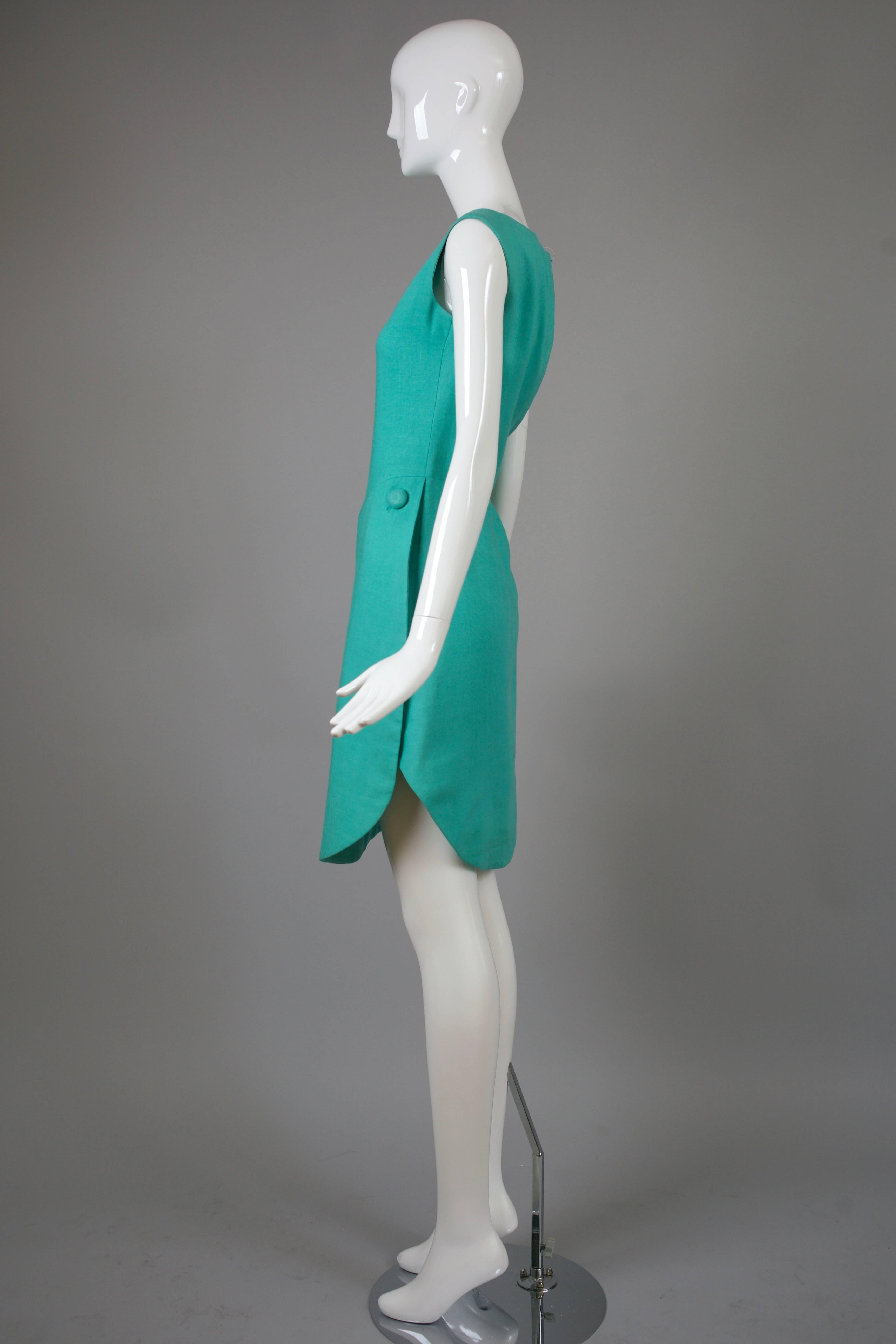 1960's Geoffrey Beene Aqua Linen Boatneck Shift Dress w/Tulip Hemline In Good Condition In Studio City, CA