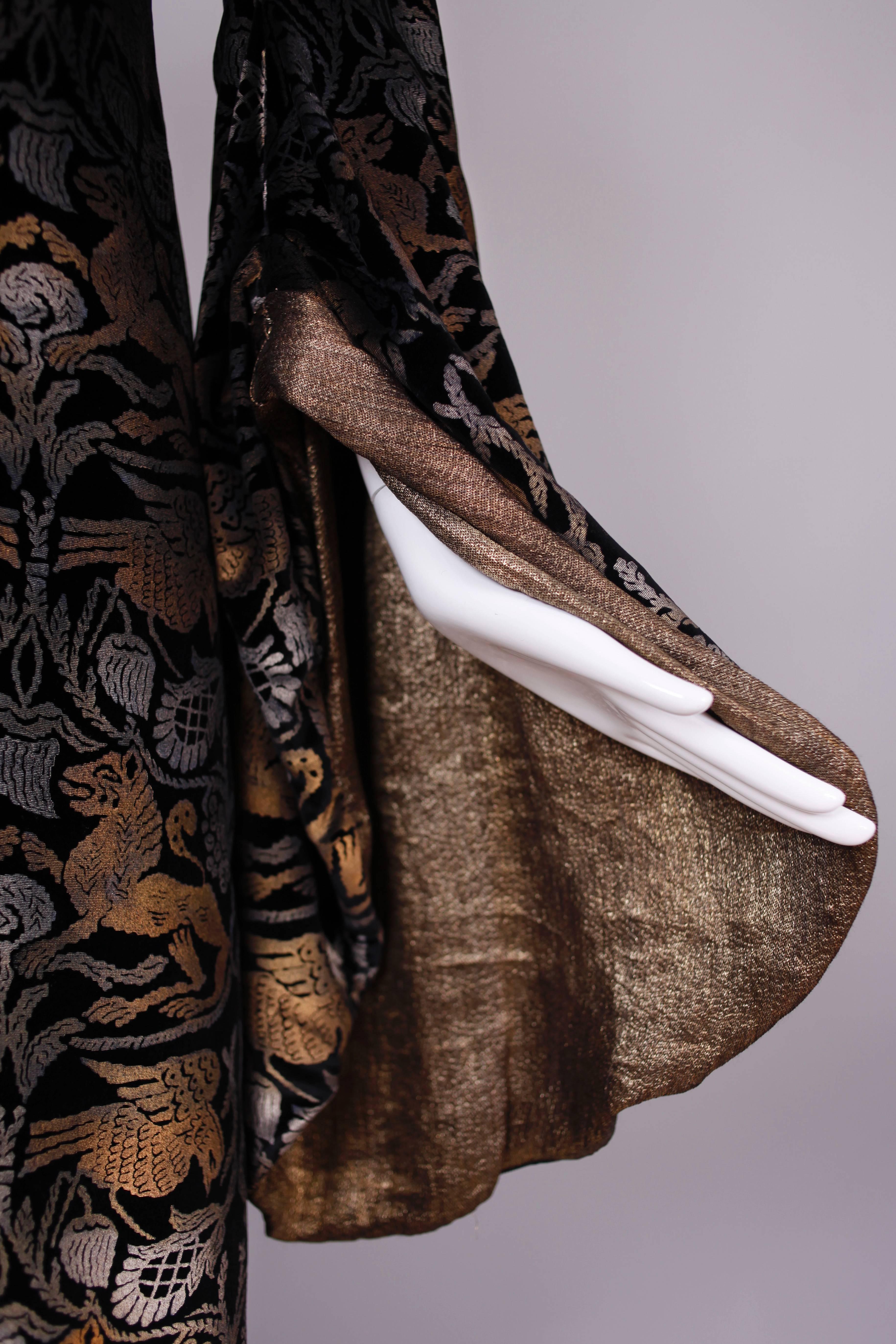 Maria Gallenga Couture Neuheitskleid aus Samt mit Metallic-Stickerei aus den 1920er Jahren im Zustand „Hervorragend“ im Angebot in Studio City, CA
