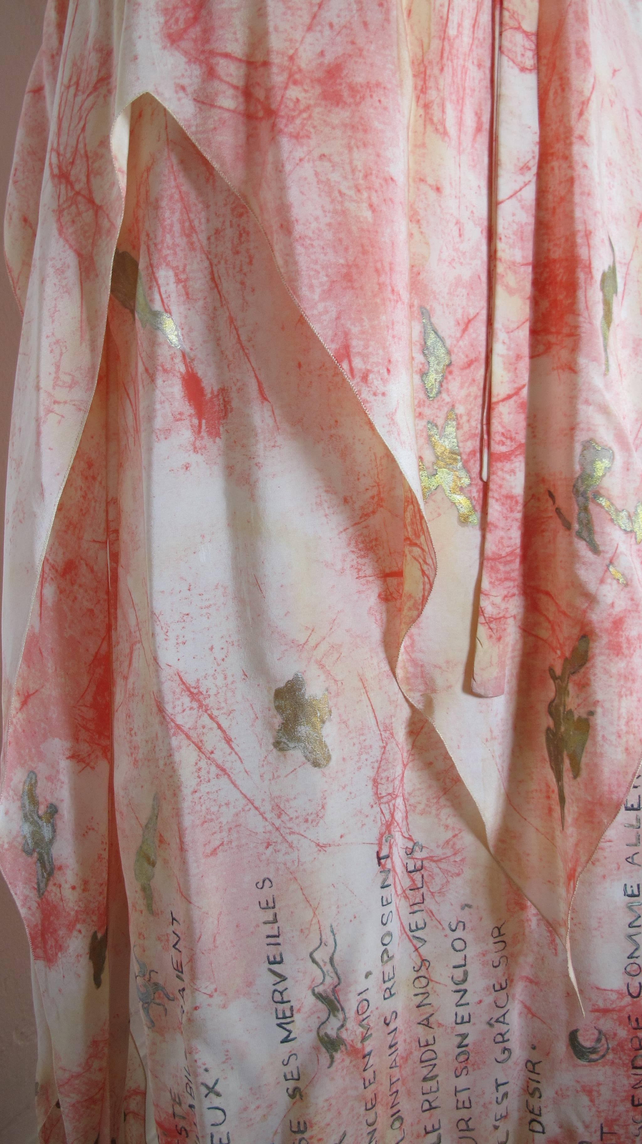 Chloé - Robe en soie peinte à la main multicouches avec imprimé français écrit à la main, vintage en vente 2