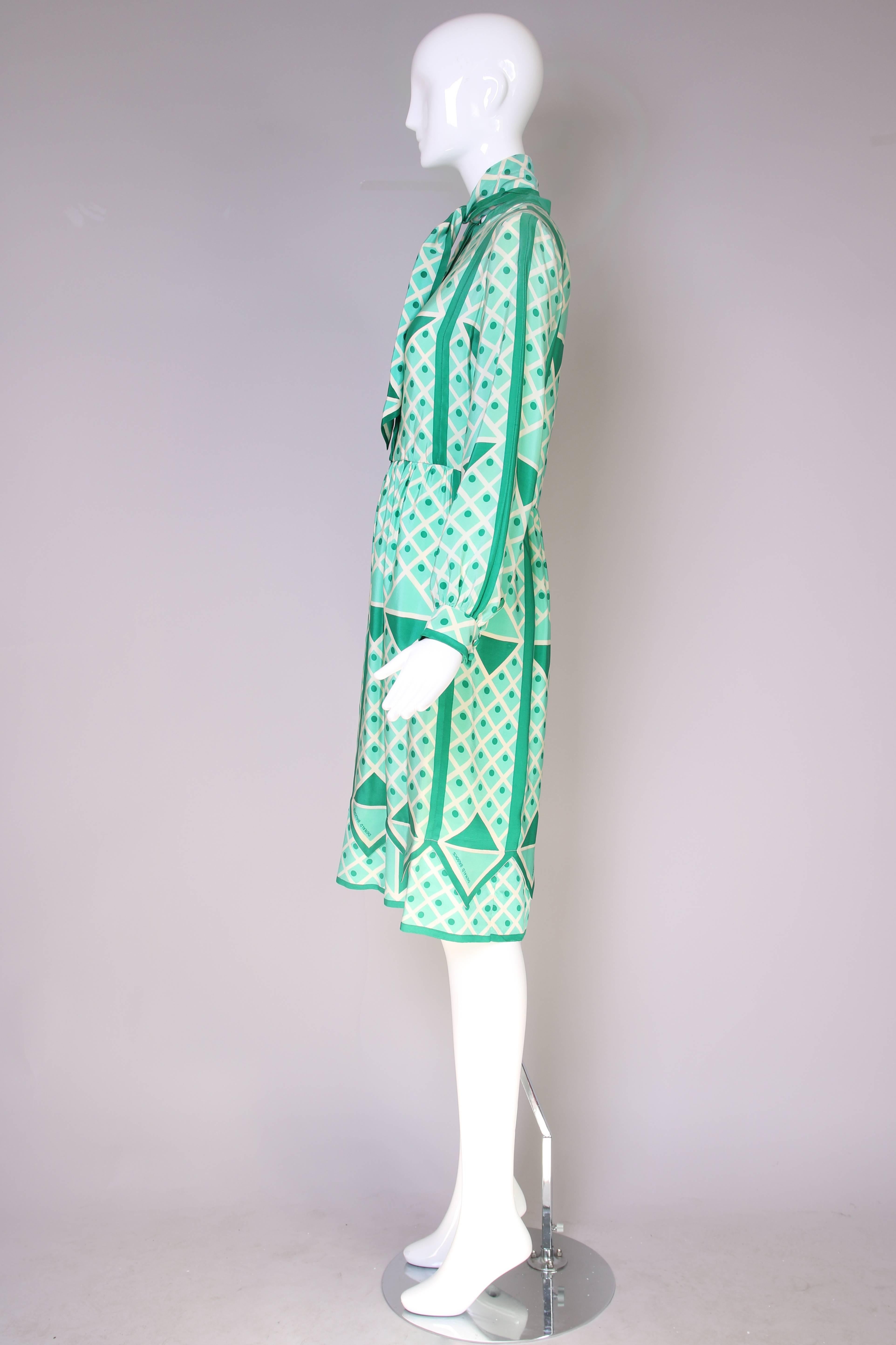 1970's Donald Brooks Green & White Geometric Print Silk Dress W/Matching Scarf In Excellent Condition In Studio City, CA