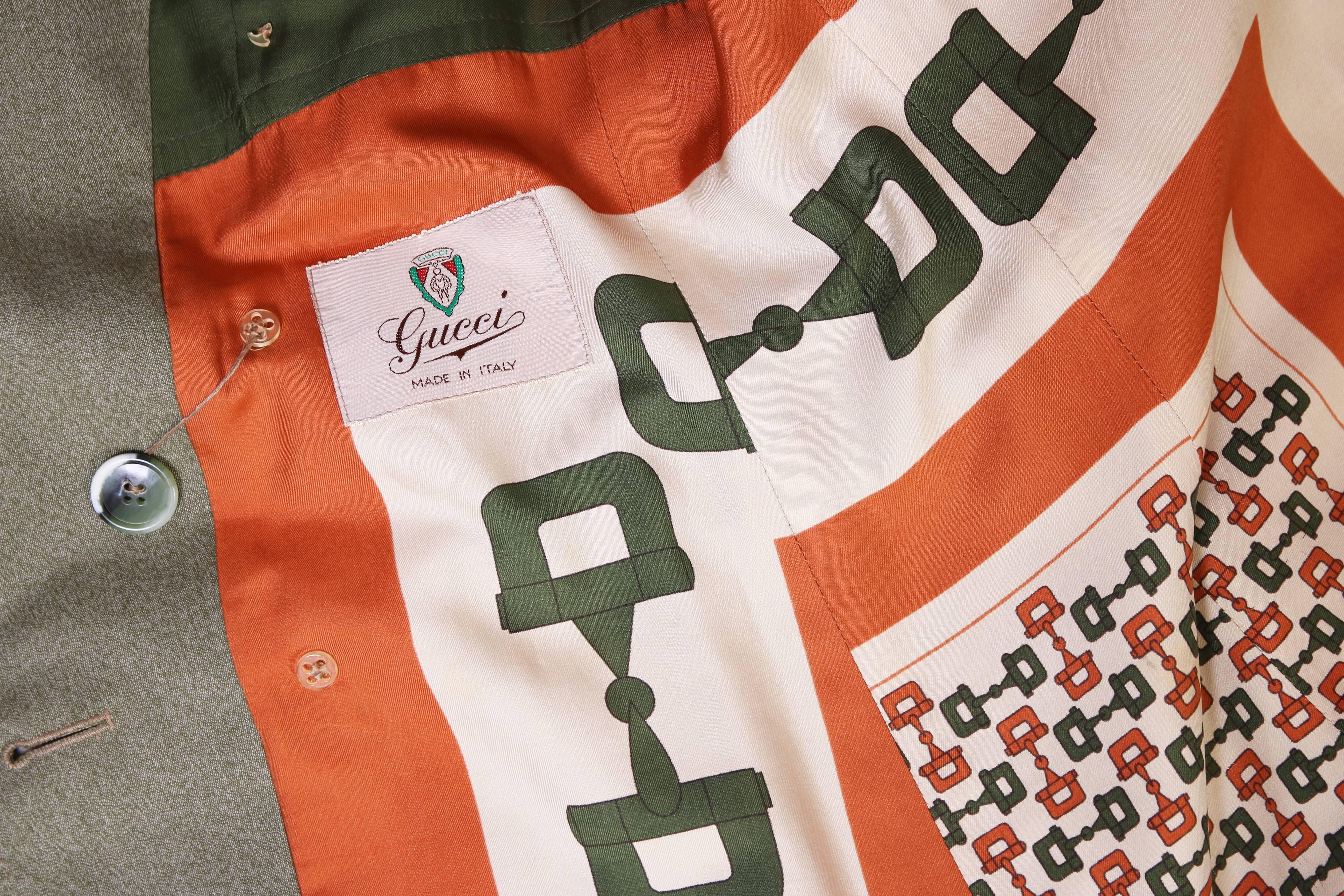 1970's Gucci Green Coat W/Leather Gucci Logo Buttons And Printed Silk Lining 3