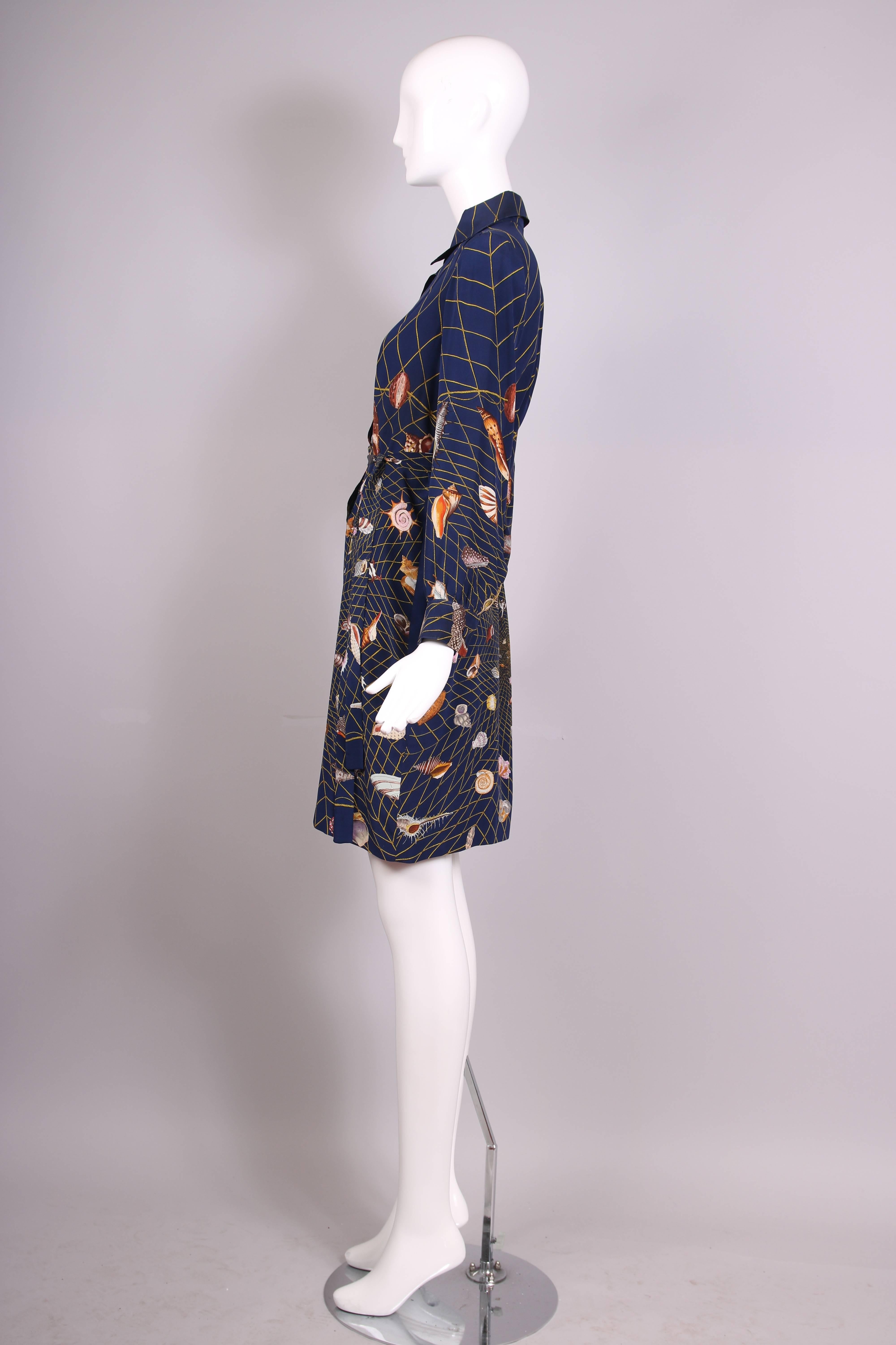 1970's Gucci Graphic Silk Belted Shirtdress W/Iconic Shell Print In Excellent Condition In Studio City, CA