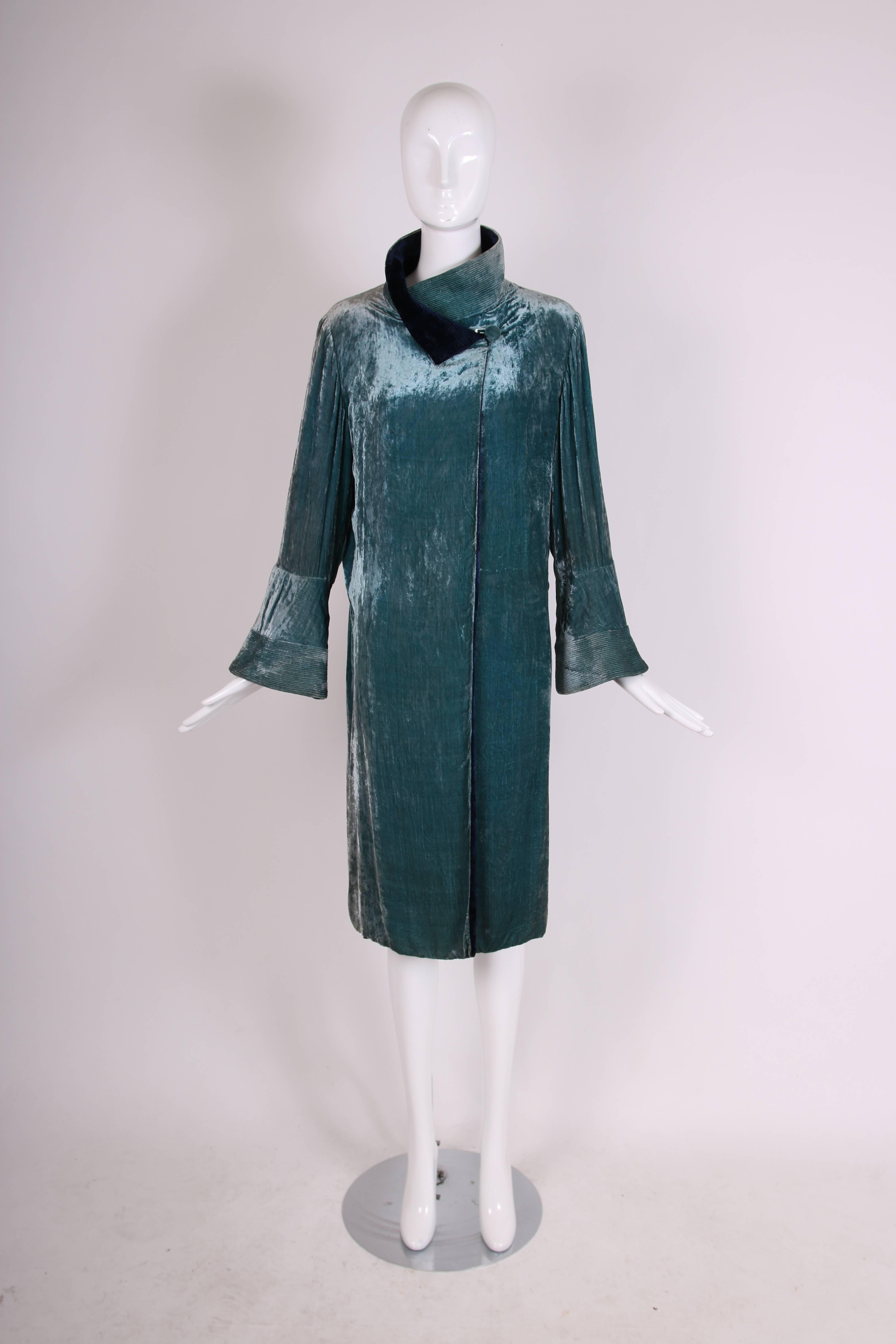 Attributed to Jeanne Lanvin Reversible Velvet Coat Ca. 1925 In Excellent Condition In Studio City, CA