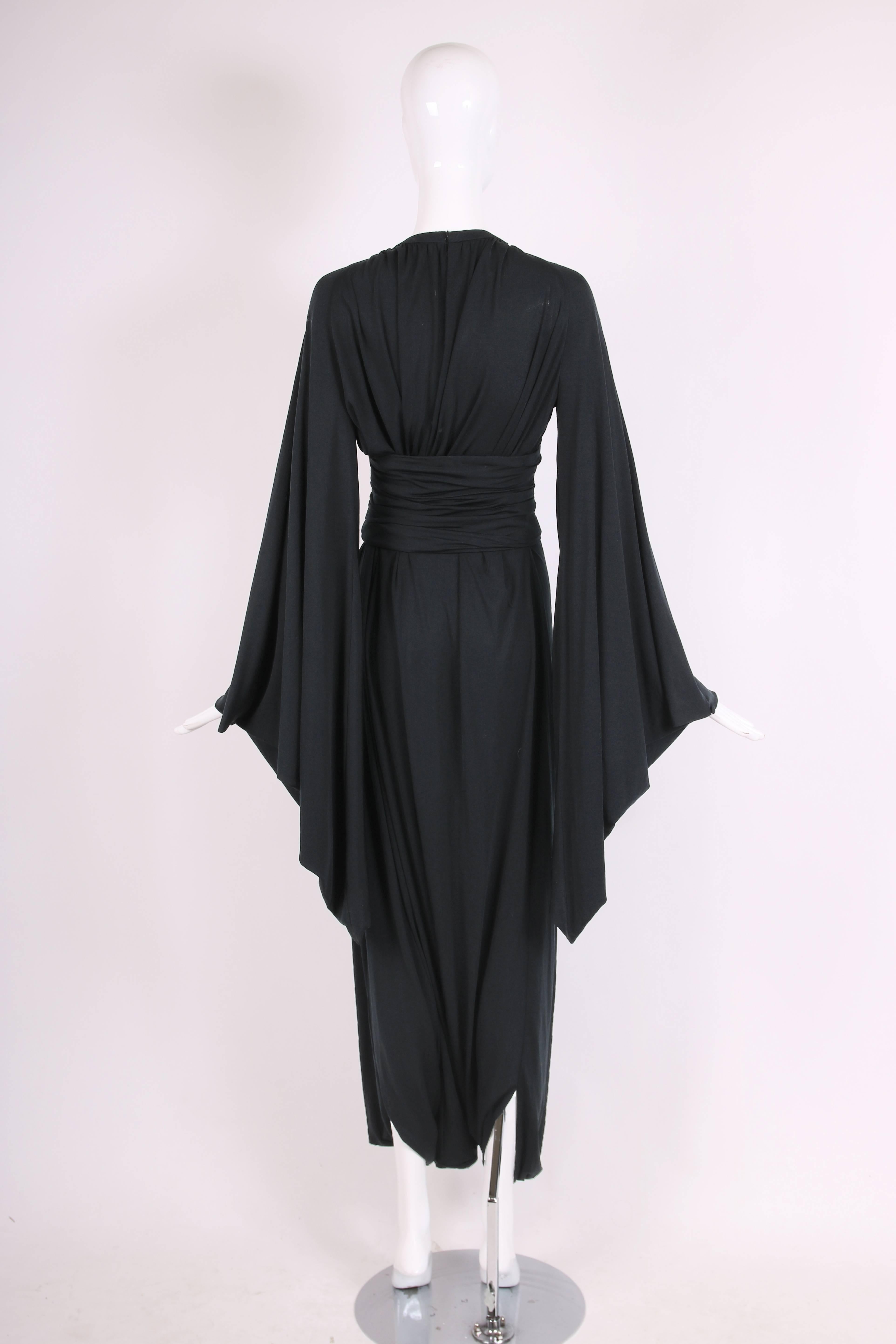 De las mujeres Ca. 1977 Pierre Cardin Haute Couture Vestido negro de harén con mangas de pañuelo en venta
