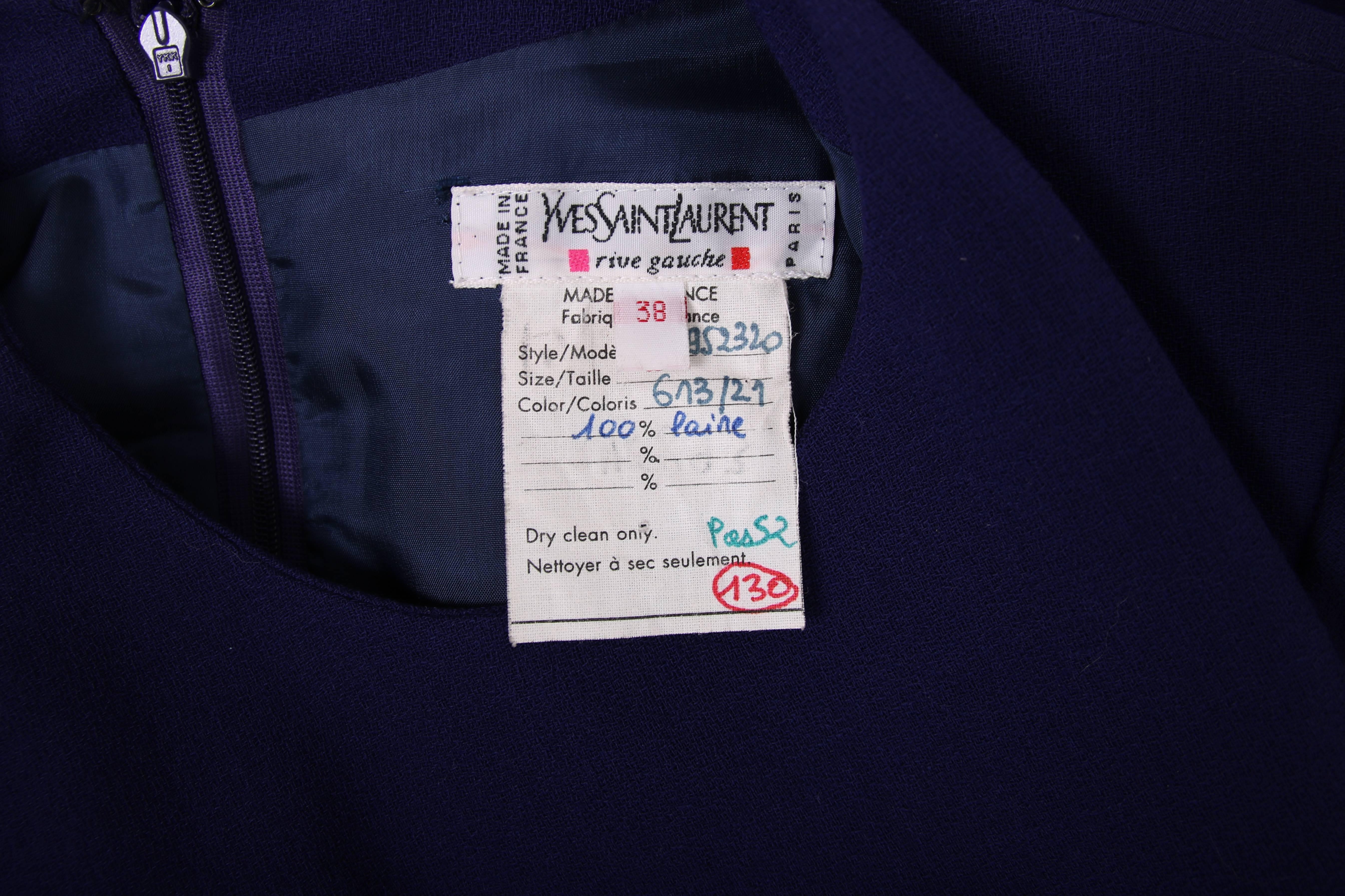 Yves Saint Laurent YSL Purple Knee-Length Day Dress In Excellent Condition For Sale In Studio City, CA
