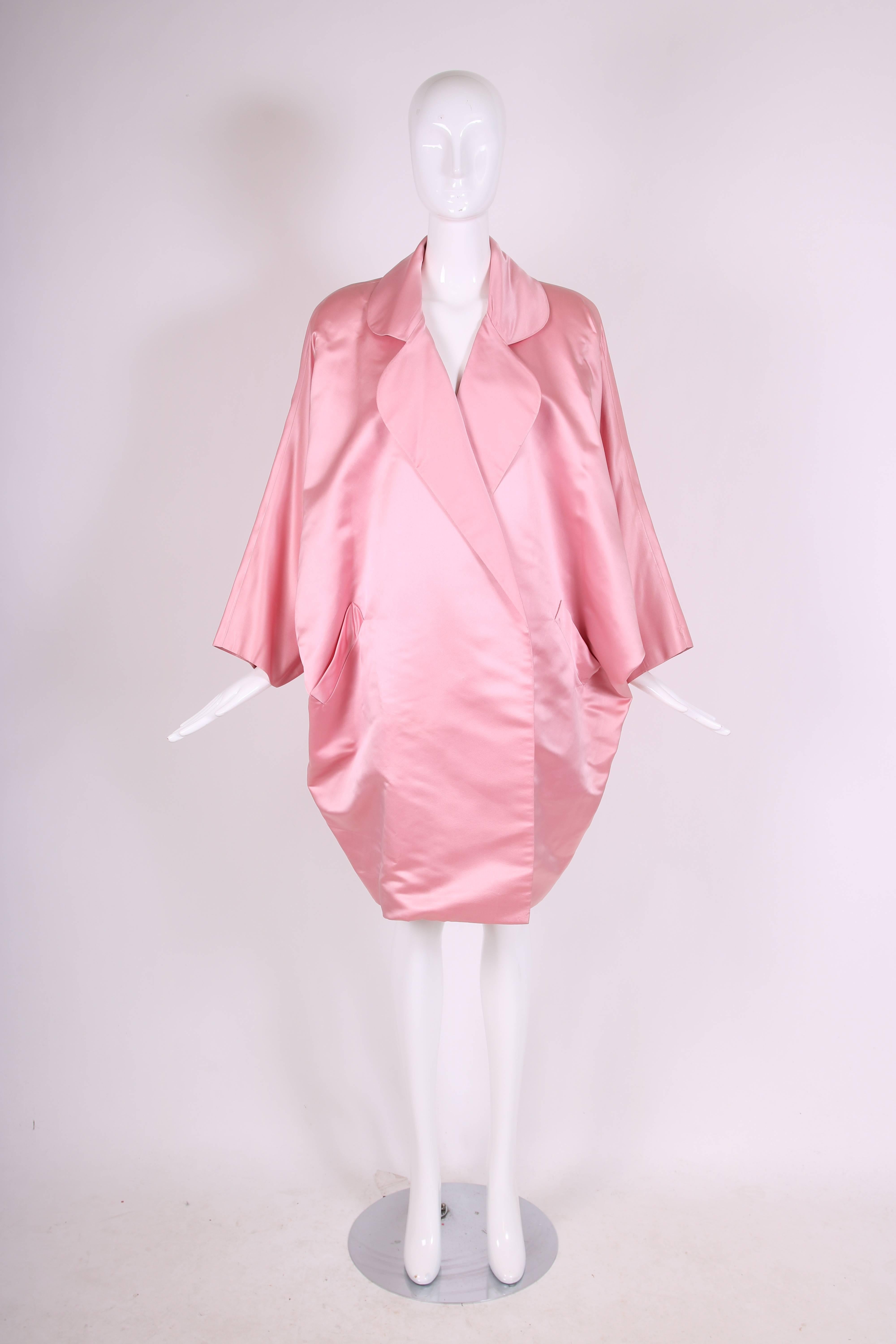 Bill Blass Pink Silk Satin Oversized Cocoon Coat In Excellent Condition In Studio City, CA
