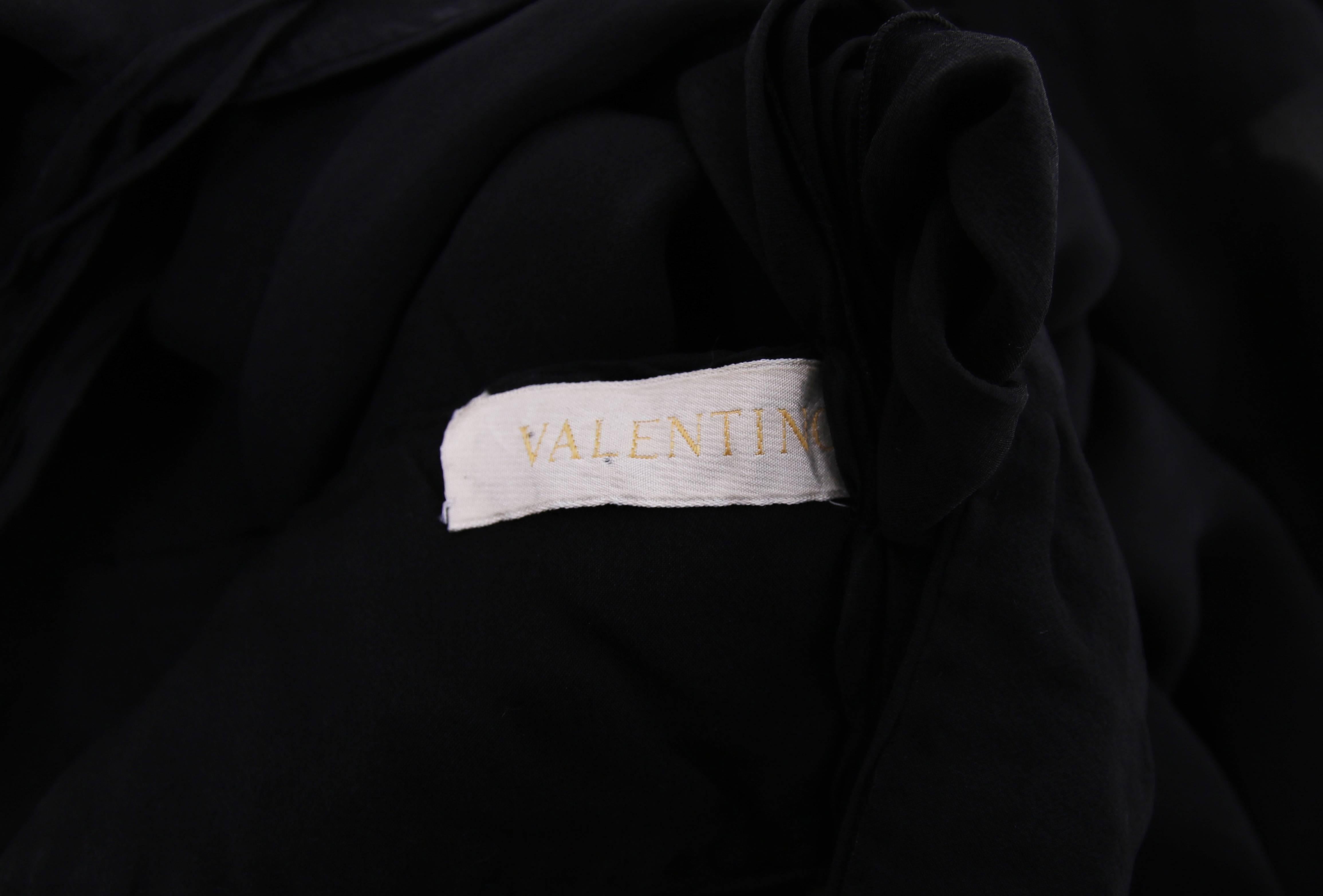 Valentino Black Silk Chiffon Multi-Layered Cocktail Dress Bodice Cut Outs, 2007 In Excellent Condition For Sale In Studio City, CA