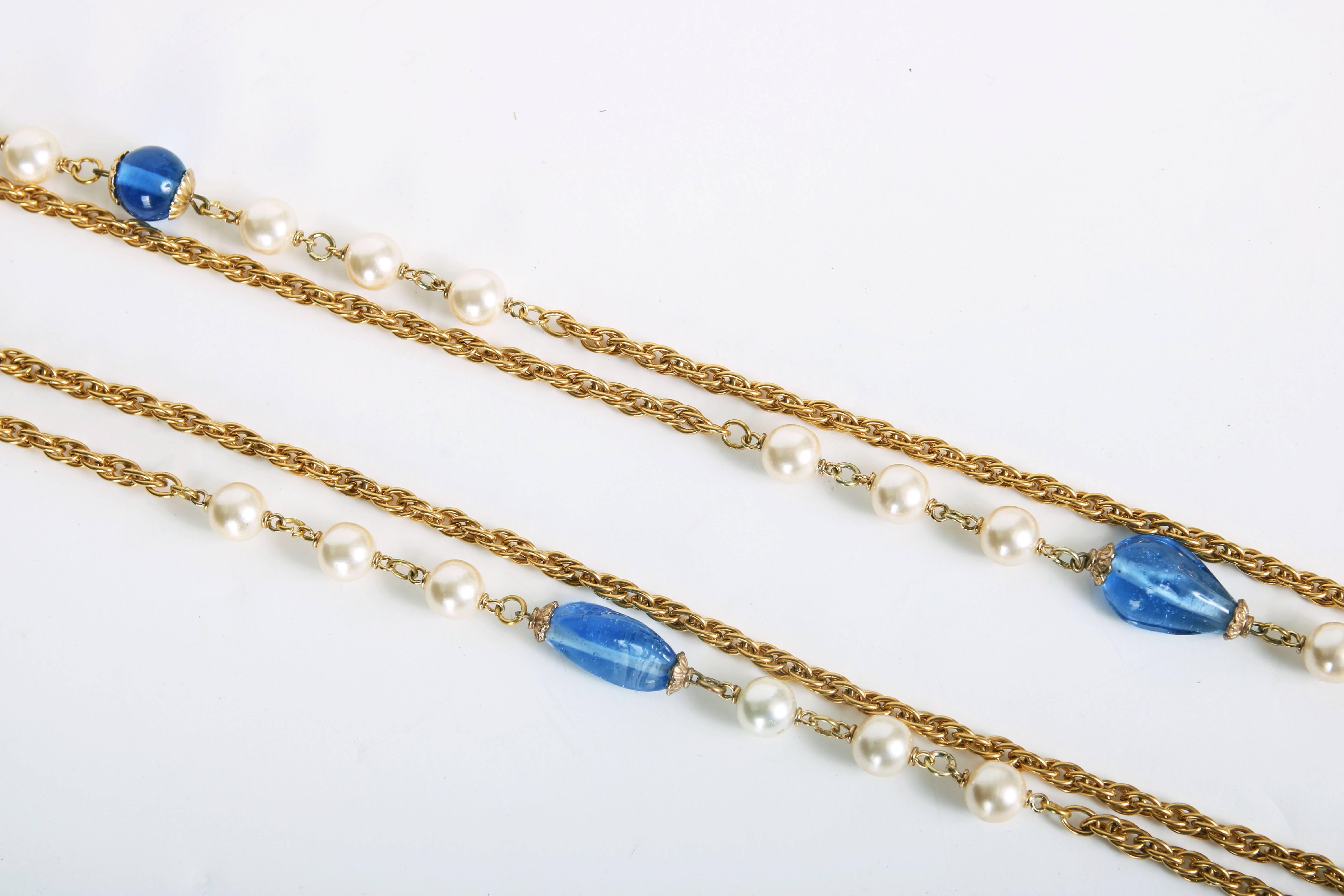 Chanel Collier sautoir à plusieurs rangs des années 1980 en chaîne, perles et perles Gripoix en vente 1