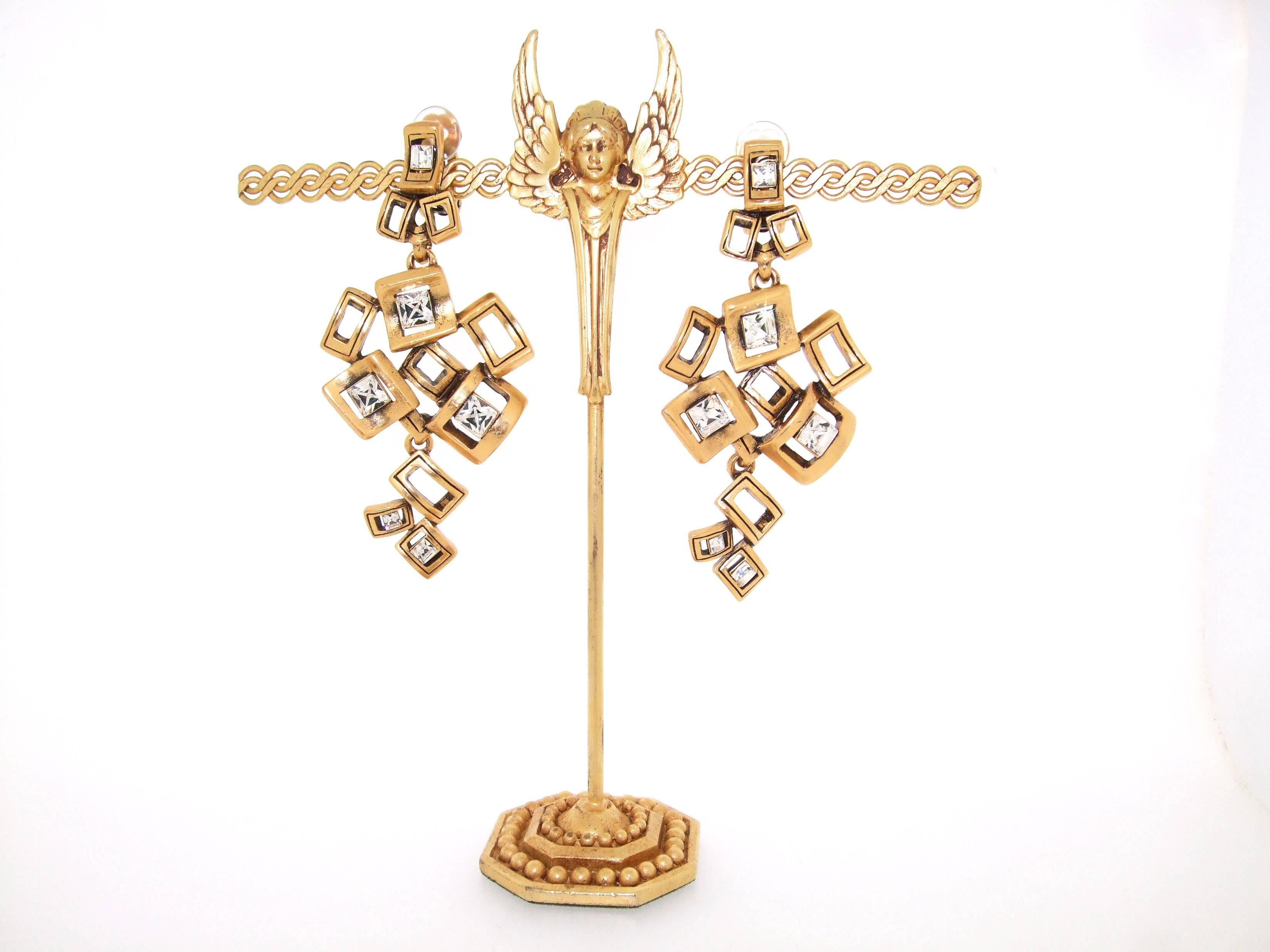 Modernist Oscar De La Renta Chandelier Crystal Gold Earrings For Sale