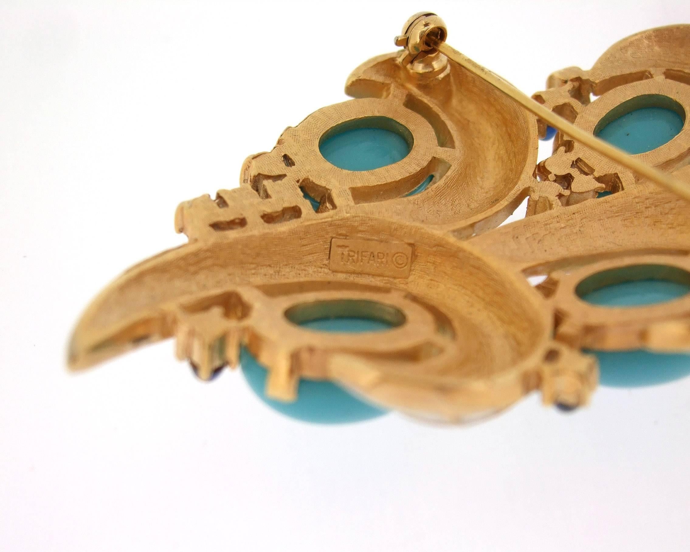 Women's Vintage White Enamel and Turquoise Brooch by Trifari L'Orient Collection 1968