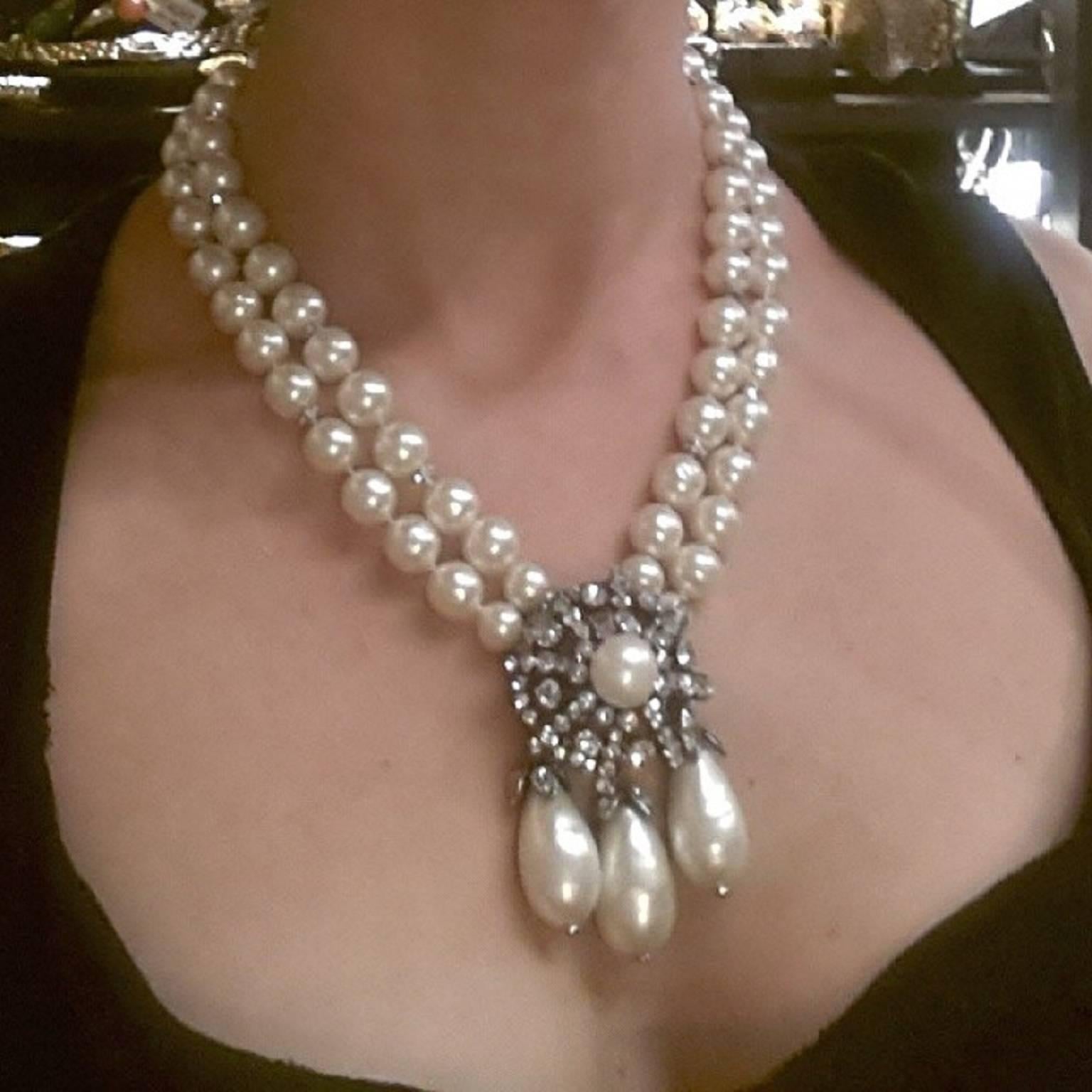 Baroque Revival 1994 Chanel Pearl Necklace For Sale
