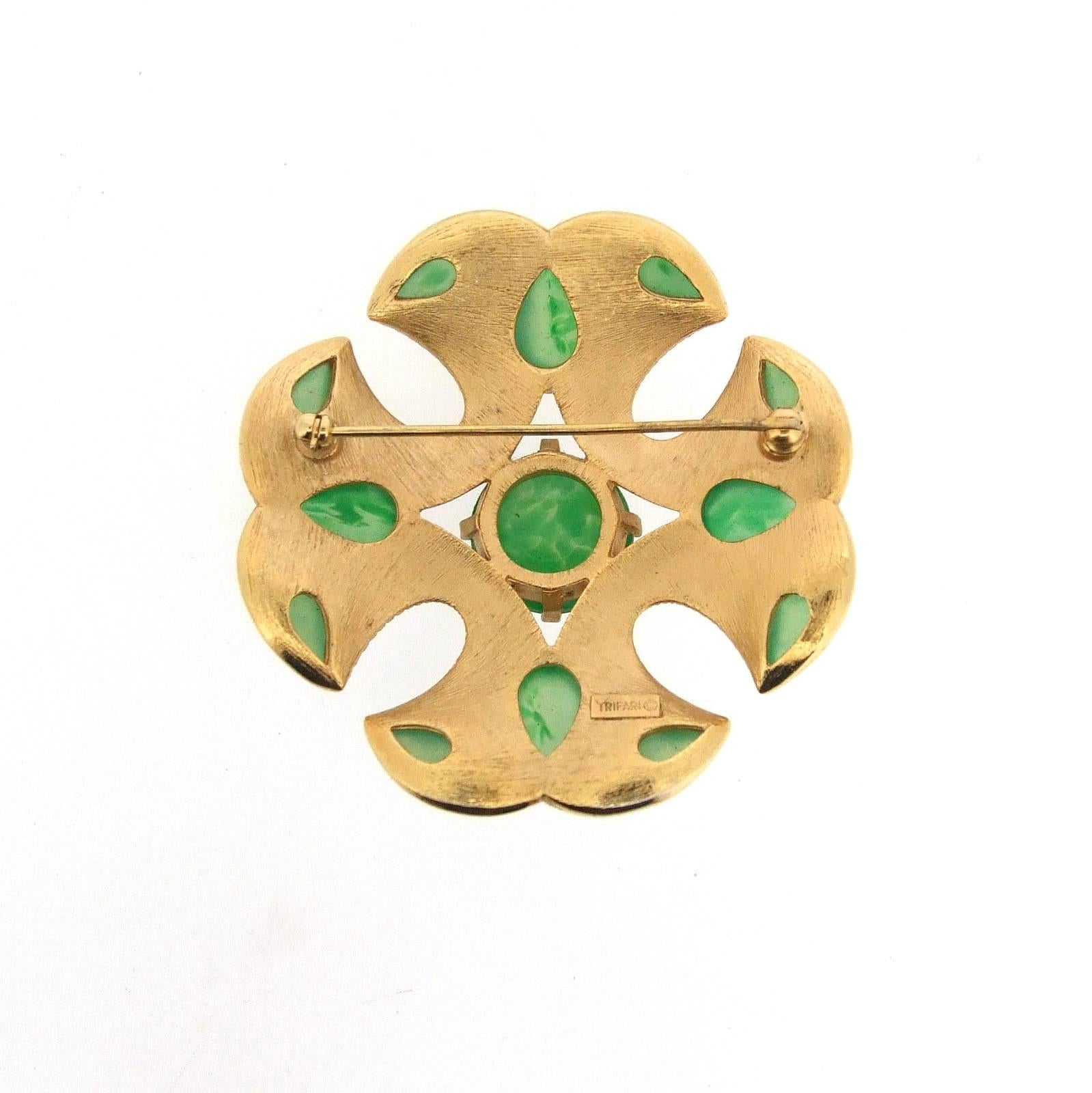 Anglo-Indian 1965 Trifari Brooch Jade Glass Jewels of India Collection