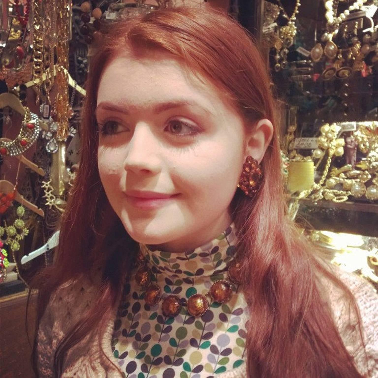 Modern Vintage Amber Venetian Foil Glass Necklace For Sale