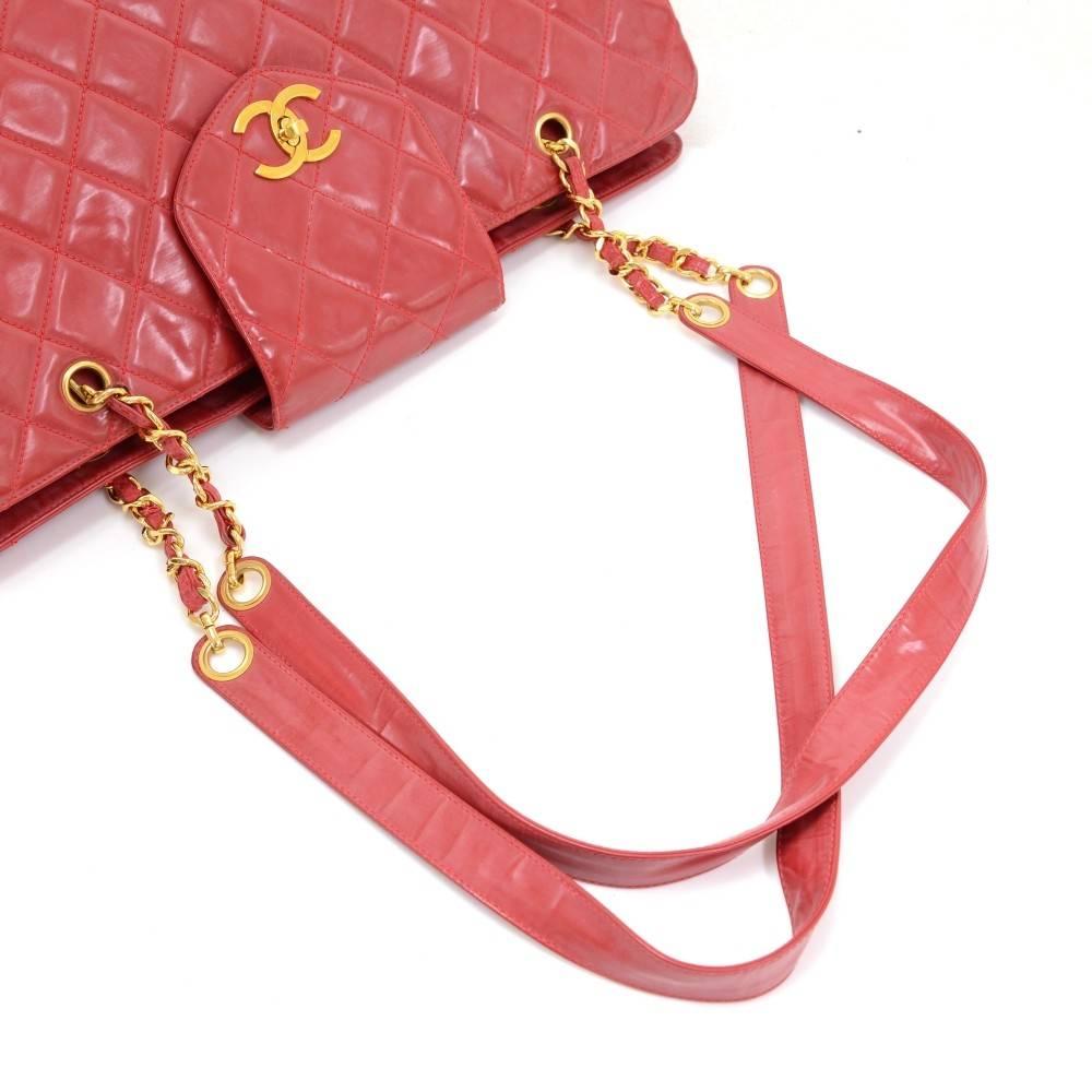 Chanel Red Vinyl Gold Chain HW Supermodel Weekender Travel Tote Shoulder Bag In Good Condition In Chicago, IL