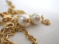 Louis Vuitton Gold Brass Pearl Flower Logo Charm Chain Link Necklace