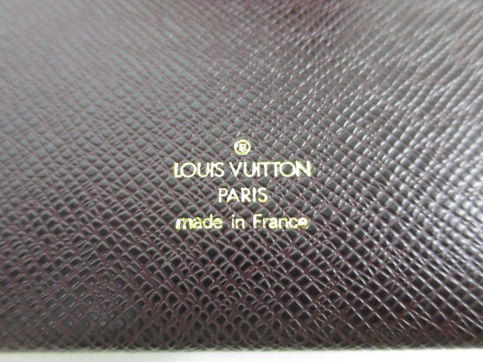 CURAOR'S NOTES

The perfect gift: Louis Vuitton four-piece stationery desk set with the original Louis Vuitton box.  This popular item will sell quickly.

Taiga leather
Made in France
Date coded
Includes original Louis Vuitton box
