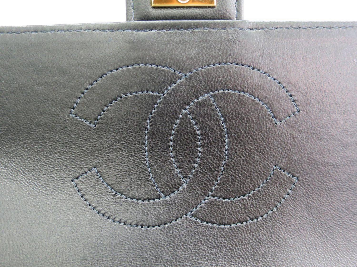 Chanel Black Quilted Calfskin Gold Chain Hardware Flap Crossbody ...