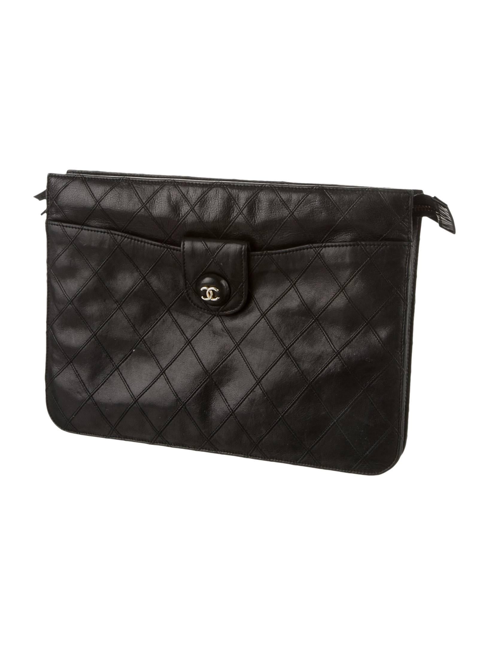 Chanel Black Quilted Leather Silver Hardware Envelope Evening Bag Clutch In Good Condition In Chicago, IL
