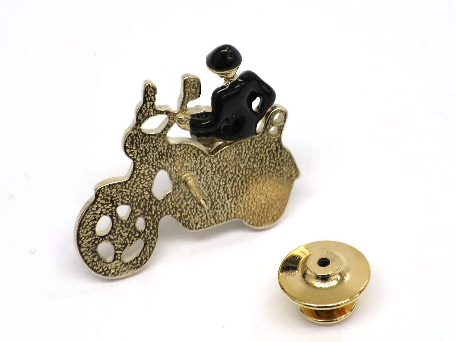 CURATOR'S NOTES

Talk about a conversation piece!  Adorn your favorite jacket lapel or blouse with this rare, whimsical Chanel brooch and you are sure to have fellow Chanel lovers' clamoring to find out where you found it.

Expecting a quick