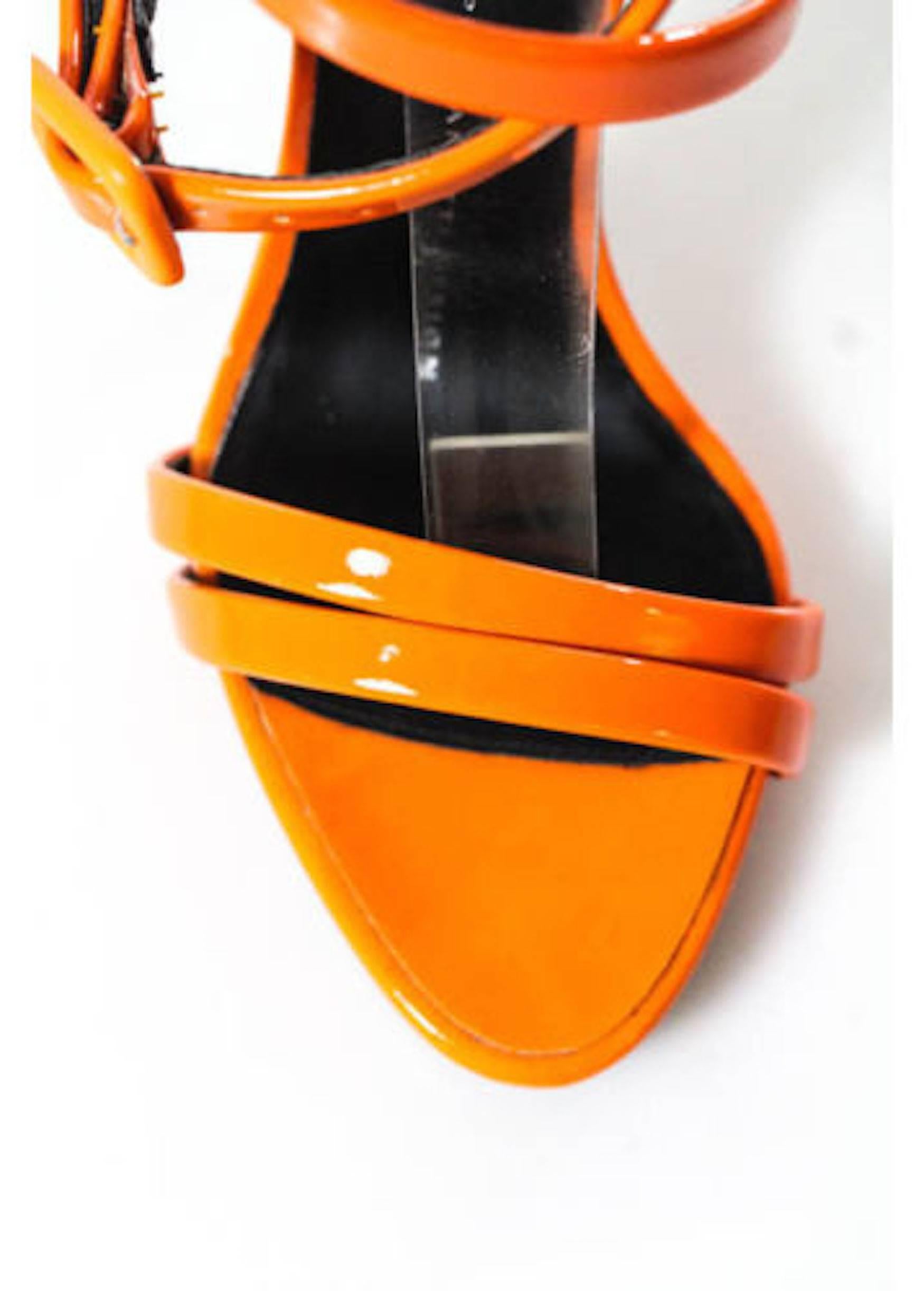 CURATOR'S NOTES

WHOA! LIMITED TIME PRICE REDUCTION!

Size IT 36 (US 6)
Patent leather
Buckle closures
Made in Italy
Heel height 5