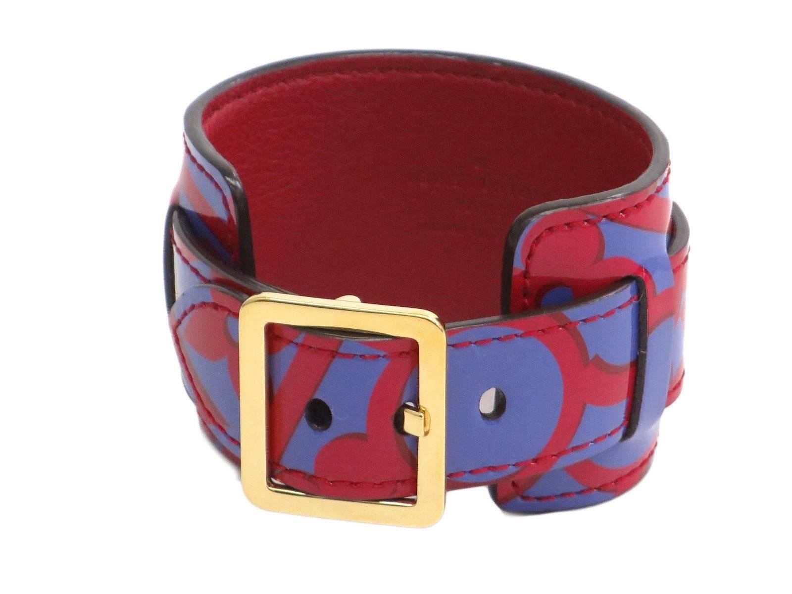 CURATOR'S NOTES

Vernis patent leather
Gold hardware
Buckle closure
Made in Spain
Date code CA4163
Width 1.6