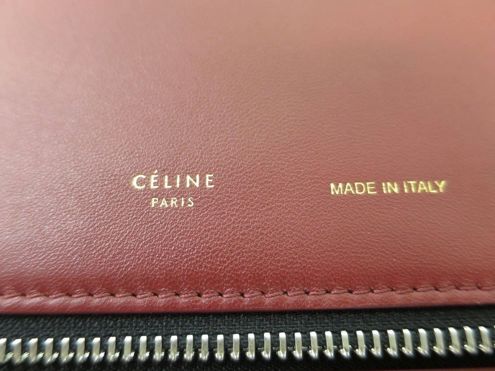 Celine Red Black Leather Zipper Envelope Evening Clutch Bag In Excellent Condition In Chicago, IL