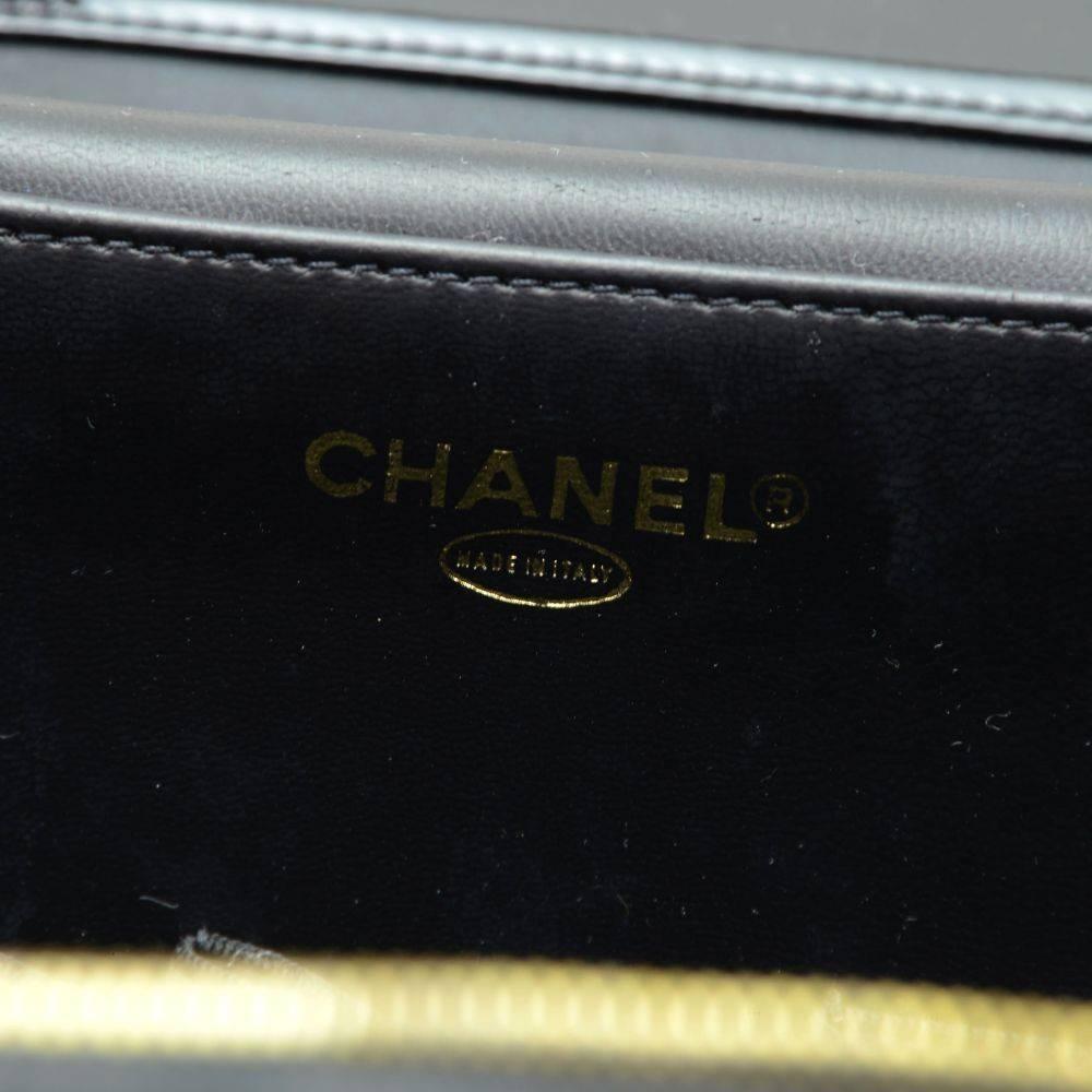 Chanel RARE Black Patent Leather Large Jewelry Travel Beauty Case Top Handle Bag 5