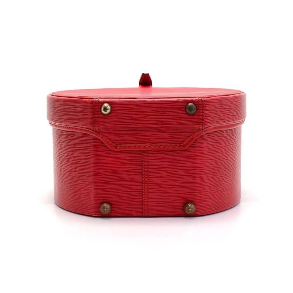 Louis Vuitton Vintage Red Epi Leather Gold HW Travel Storage Hat Box With Keys For Sale at 1stdibs
