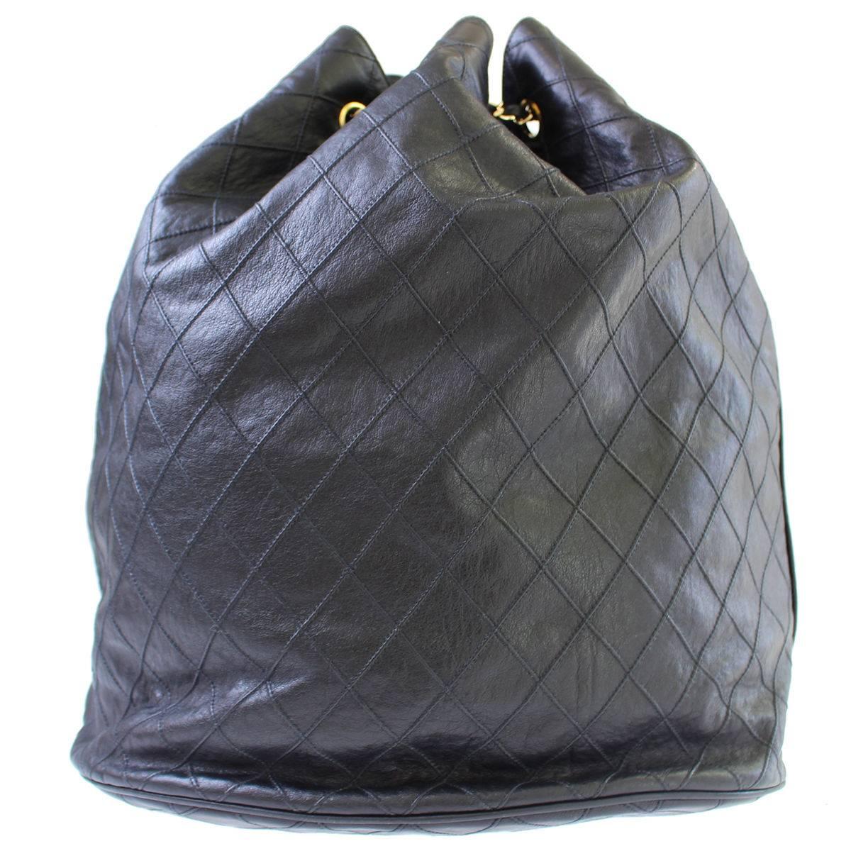 Chanel Vintage Black Lambskin Jumbo Bucket Weekender Travel Shoulder Chain Bag In Good Condition In Chicago, IL