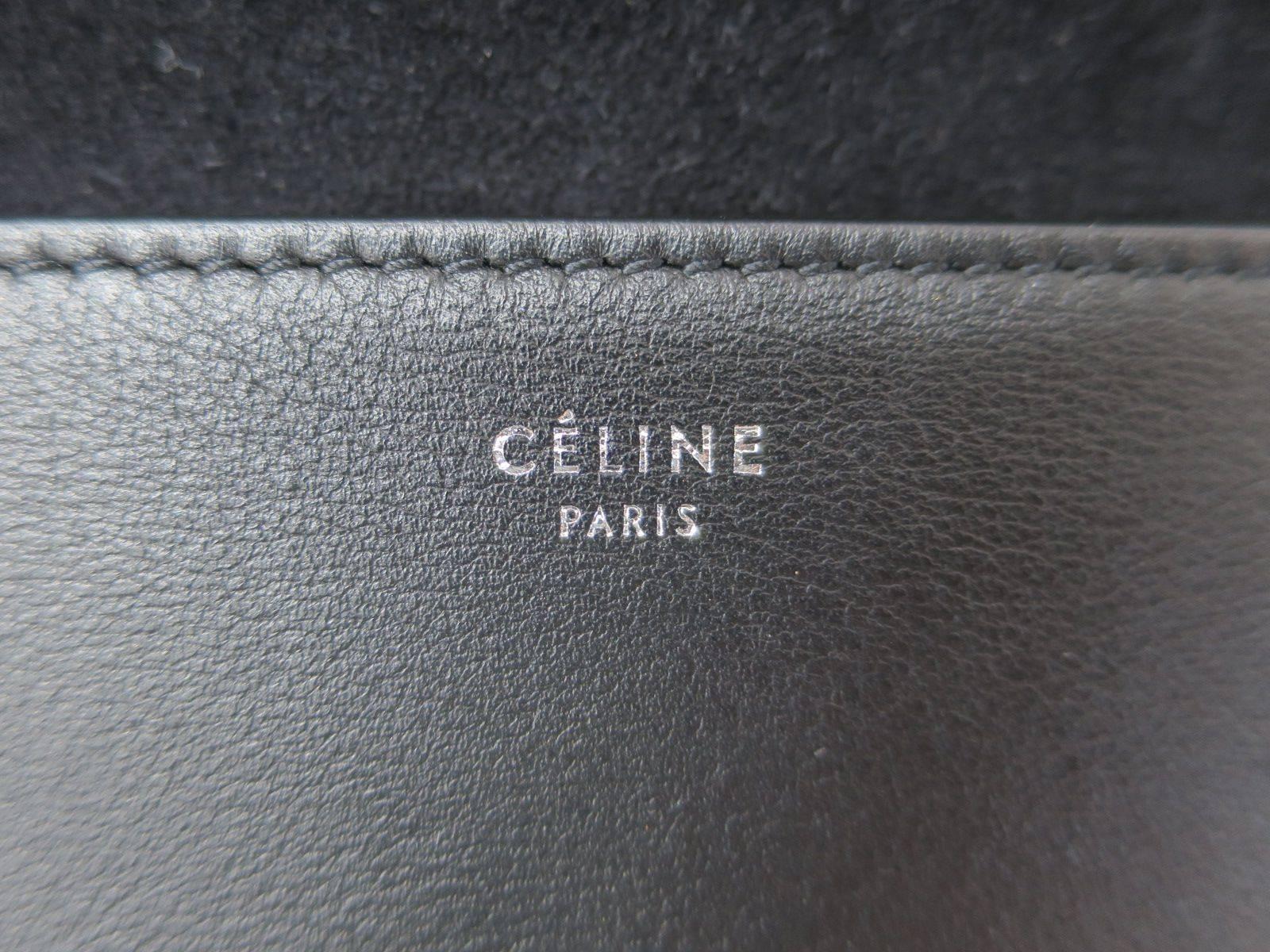 Celine Black White Colorblock Evening Envelope Clutch Flap Bag In Good Condition In Chicago, IL