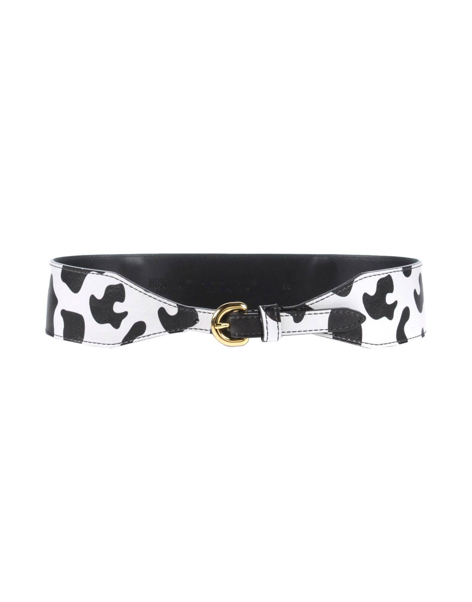 CURATOR'S NOTES

Size IT 40
Leather
Gold tone hardware
Buckle closure
Width 2