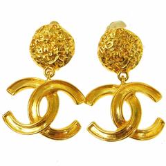 Chanel Vintage Gold Textured Nugget Charm Dangle Drop Earrings