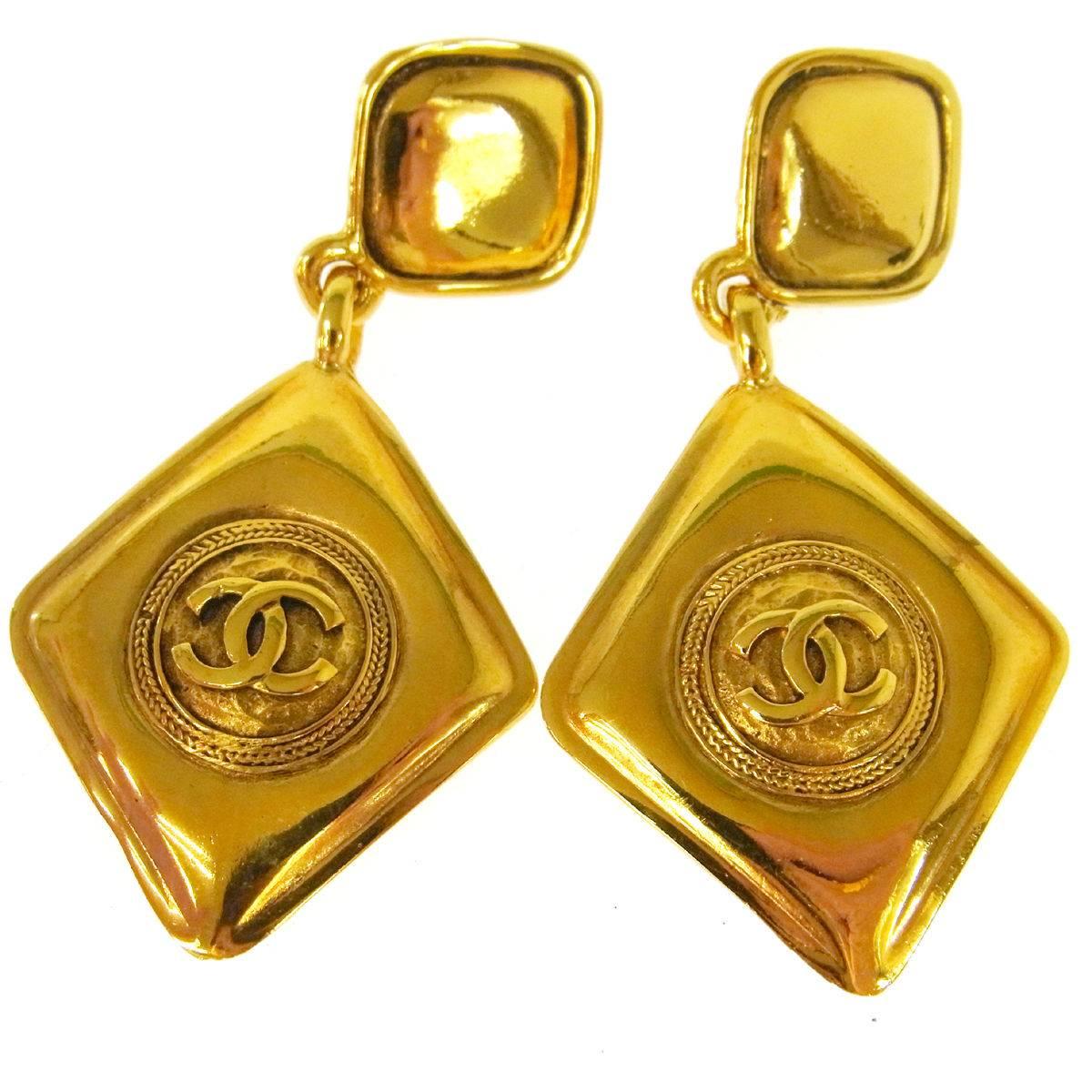 Chanel Vintage Gold Rhombus Charm Diamond Long Dangle Drop Earrings