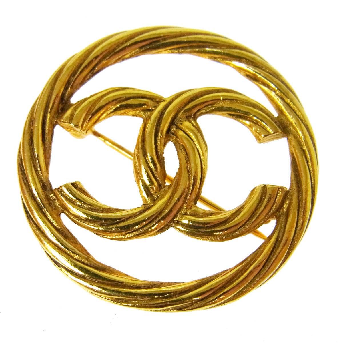 Chanel Vintage Gold Braided Signature Charm Pin Brooch