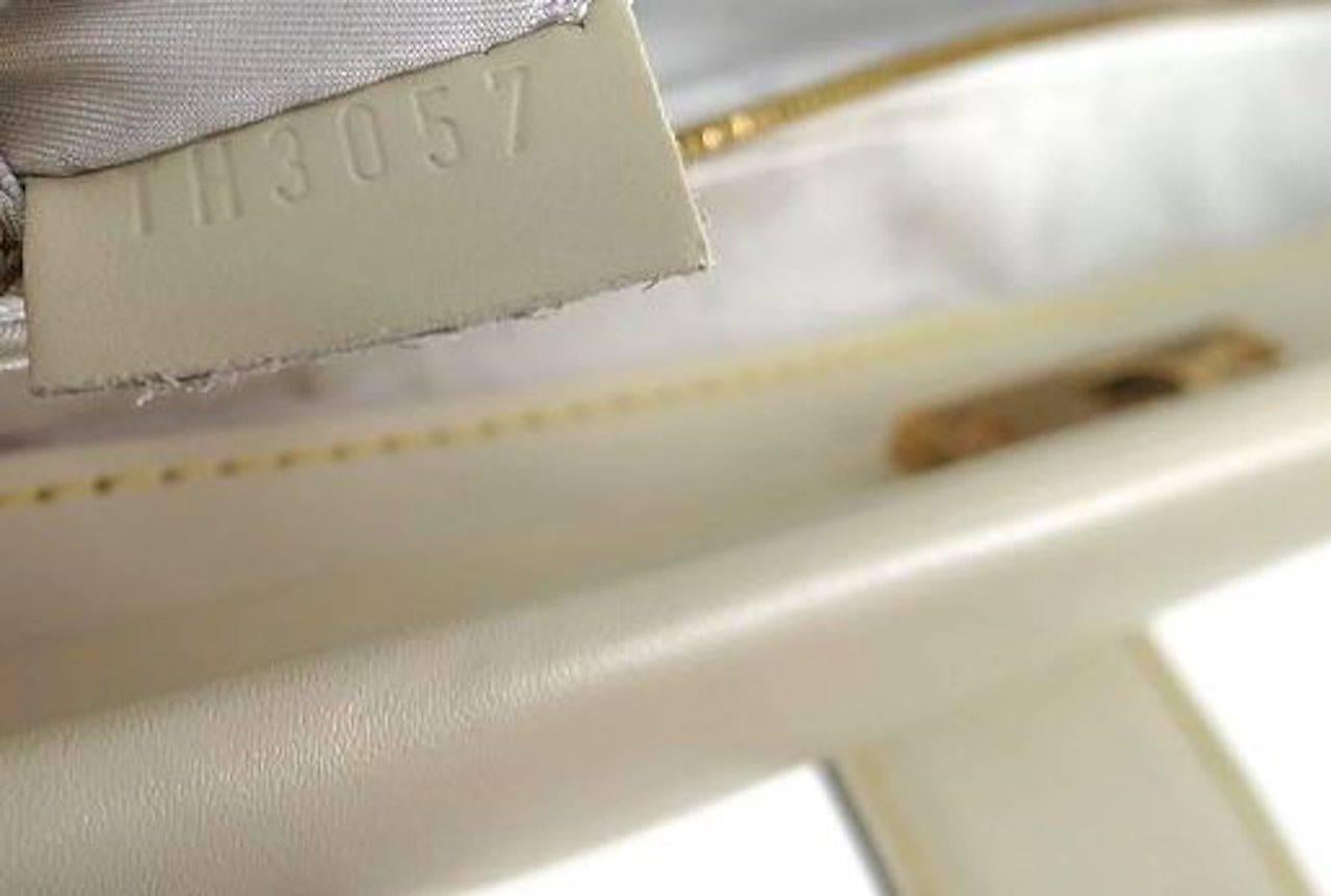 Louis Vuitton Winter White Ivory Leather Gold Doctor Top Handle Satchel Bag In Good Condition In Chicago, IL