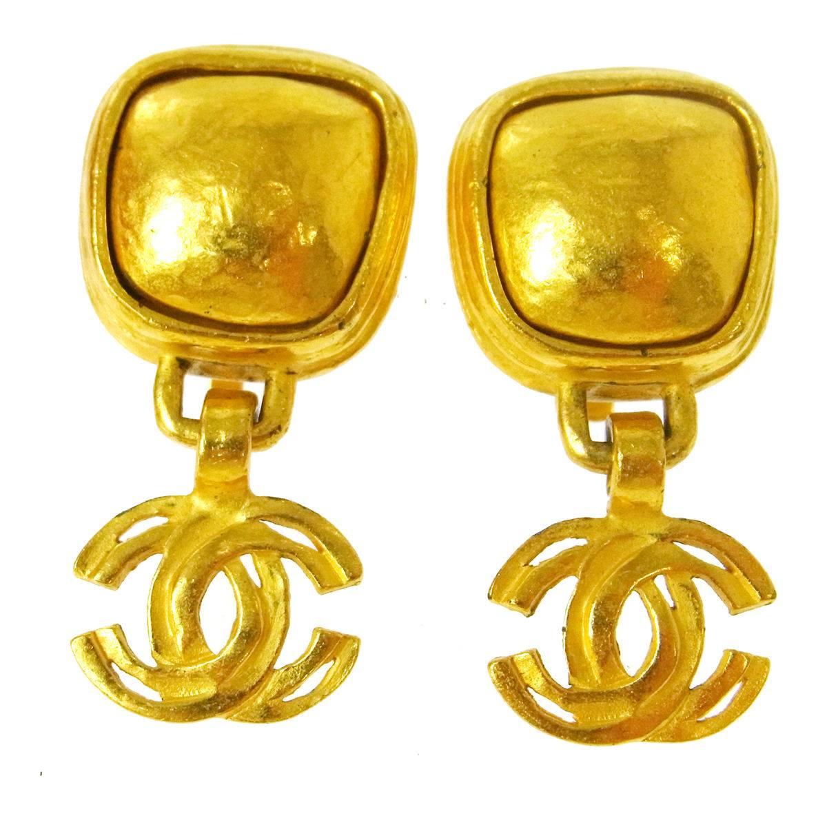 Chanel Vintage Gold Square Button Charm Drop Dangle Evening Earrings