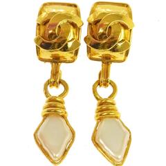 Chanel Vintage Gold Tassel Charm Dangle Drop Evening Earrings